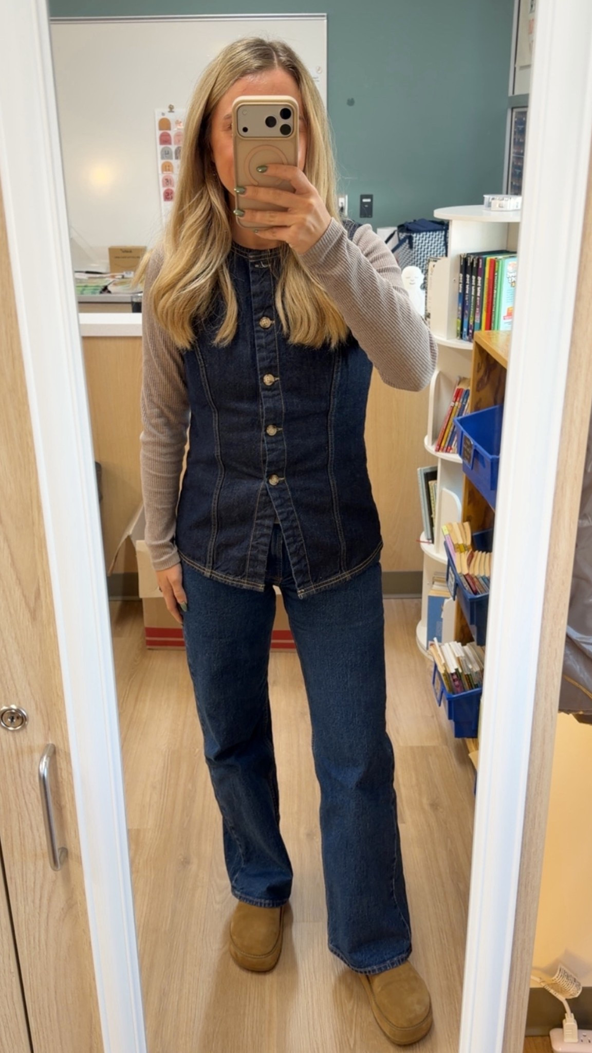 What I wore in the classroom // shop this look below ✨

Teacher OOTD, style icon, fall outfits, teacher style, outfit of the day, classroom style, fall style, shop with me

#LTKootd #LTKWorkwear #LTKPetite