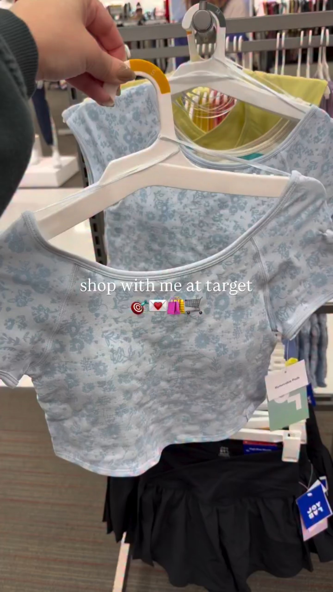 Quick lil browse sesh at Target 🤏🏼🙂‍↕️ say TARGET below for the 🔗s to my finds! Which find was your fav??

#athleisurestyle #targetfinds #targethaul #athleisurestyle #targetmusthaves target fashion, target must haves, target love target lover target finds, target haul, target must haves, Valentine’s Day decor, athleisure wear, athleisure style