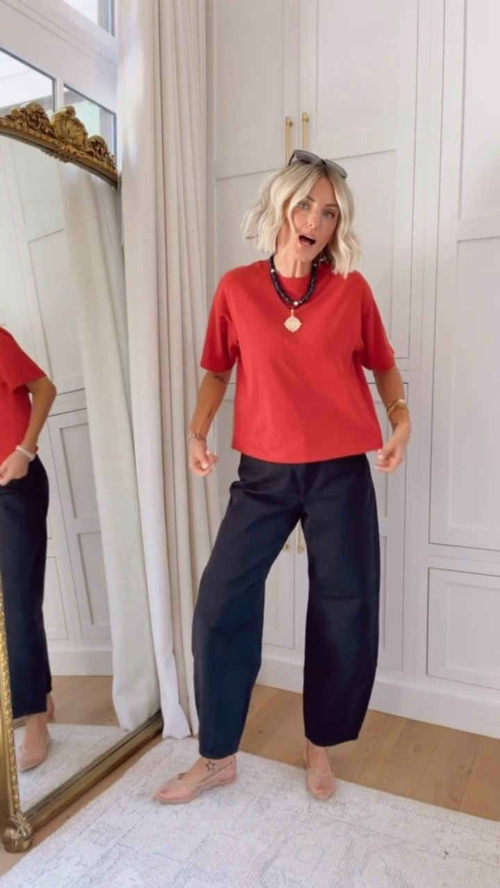 The perfect easy gameday look 👏🏼 love that there’s so many ways to style these pieces all season long! Wearing S/4.

Loverly Grey, Target find, Target fashion, UGA gameday outfit ideas, black barrel jeans, black barrel denim

#LTKootd #LTKSeasonal