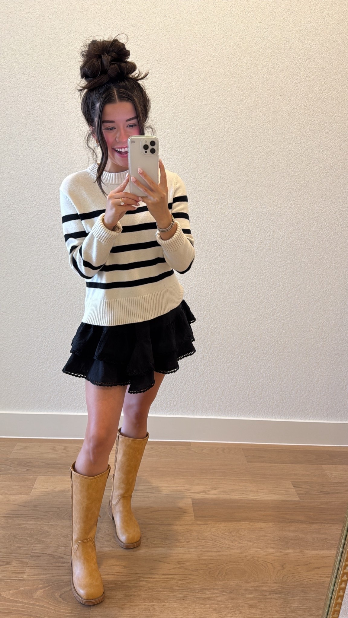 Comfy fall outfit!! Obsessed with these Amazon skirts. Definitely will be throwing multiple sweaters with them this season. Also, pregnancy friendly doesn’t hurt 😂💗

#LTKSeasonal #LTKBump #LTKStyleTip