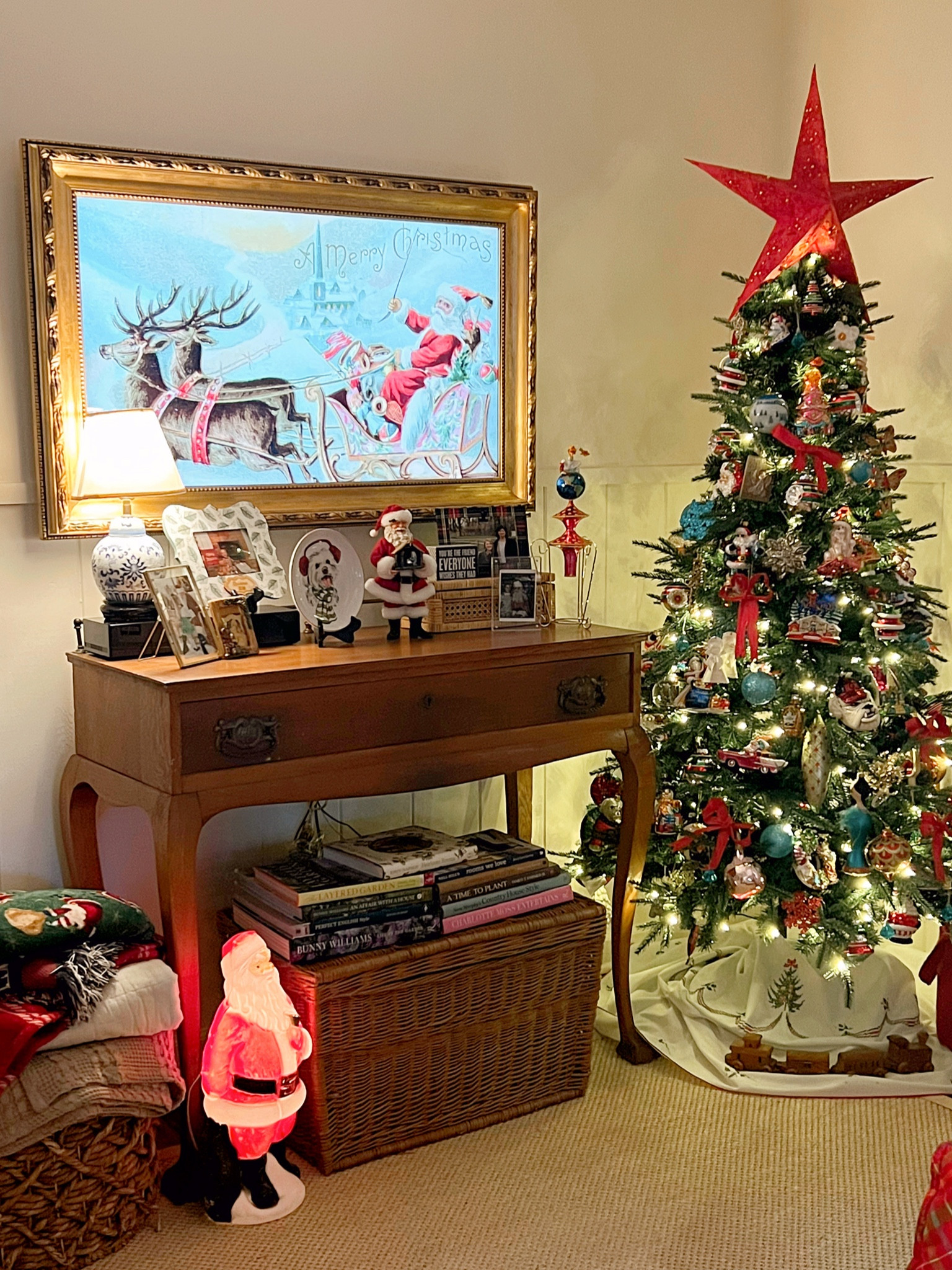 Memories Tree❤️

#LTKHome #LTKHoliday #LTKSeasonal