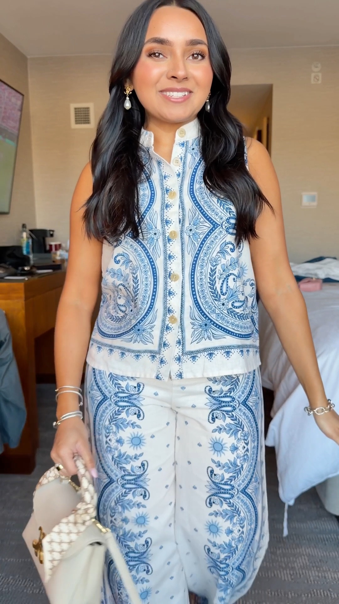 Dinner outfit!
Top size xxs regular TTS
Pants size xs petite TTS - these are a more straight fit so if you have curvier hips, size up a size
Clear heels size 5 TTS 
Bag is from Celine

#LTKootd #LTKPetite #LTKSaleAlert