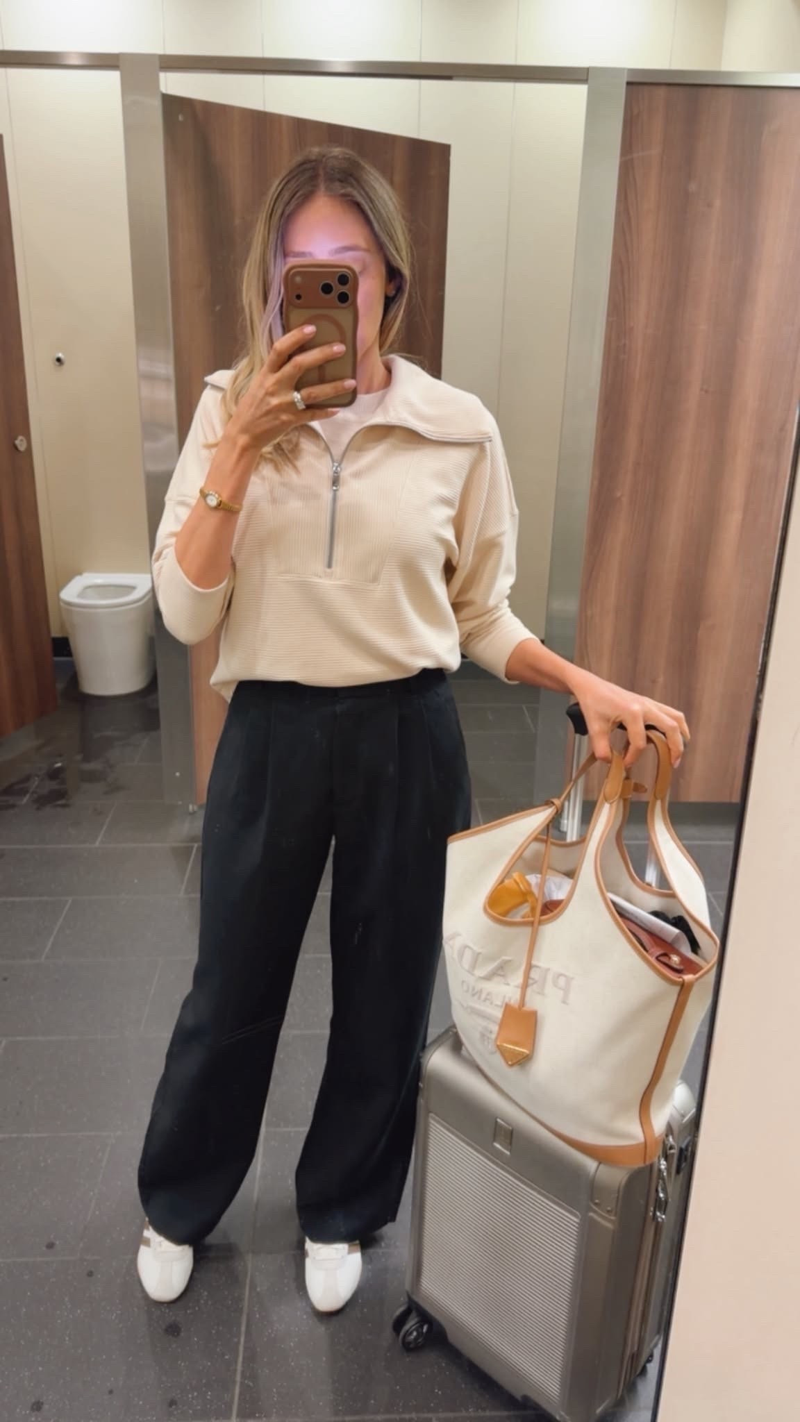 Travel outfit I wore on my trip back to the US. Comfortable and chic, runs true to size, I’m wearing size small
Travel outfits
Airport outfits

#LTKootd #LTKTravel #LTKSeasonal