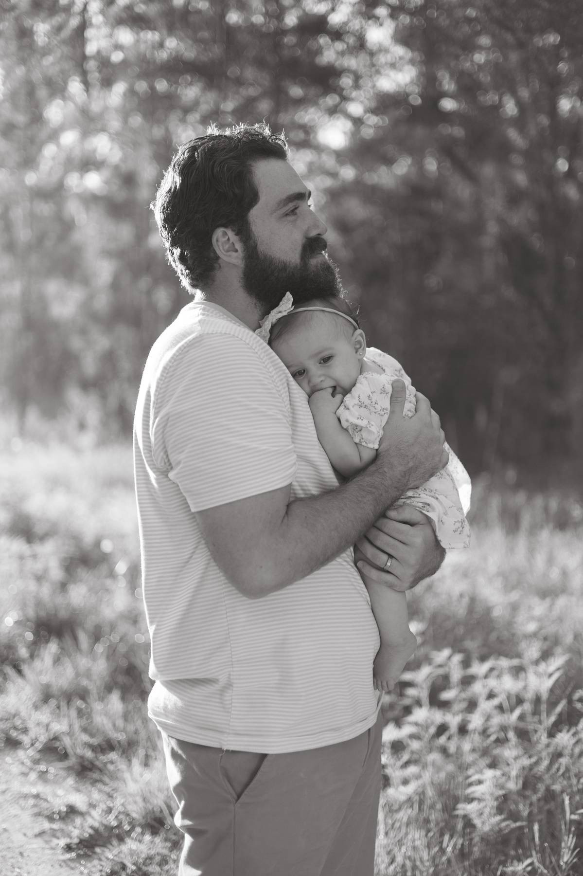 Seeing his love for her is my favorite. Obsessed with our family photos 😍 
.
.
#familyphotos #OOTD #dadOOTD #familyphotosOOTD #firstbirthdayphotos #firstbirthday #birthdayphotos 

#LTKFamily #LTKStyleTip #LTKKids
