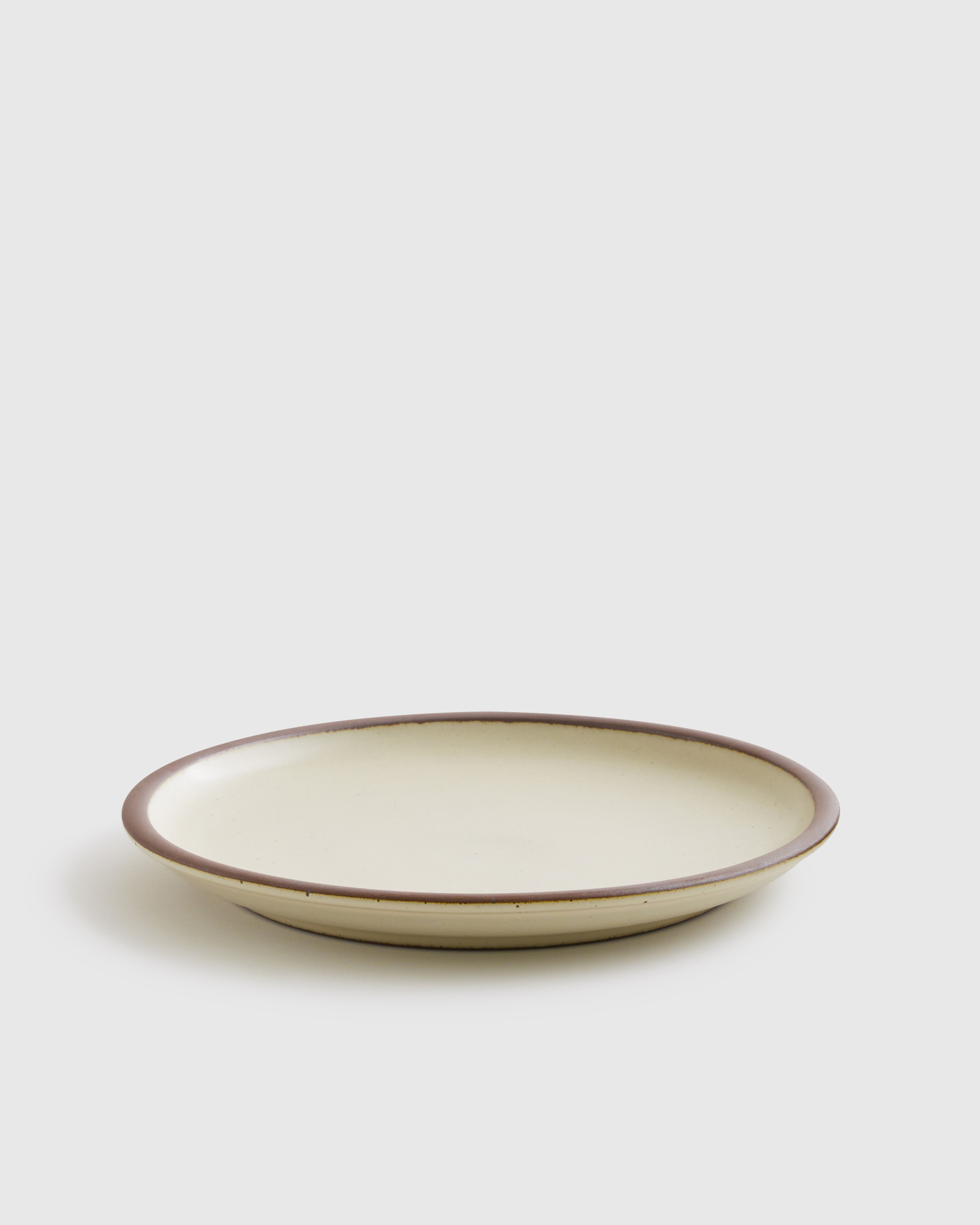 Quince | East Fork | Round Serving Platter in Panna Cotta, Ceramic | Quince