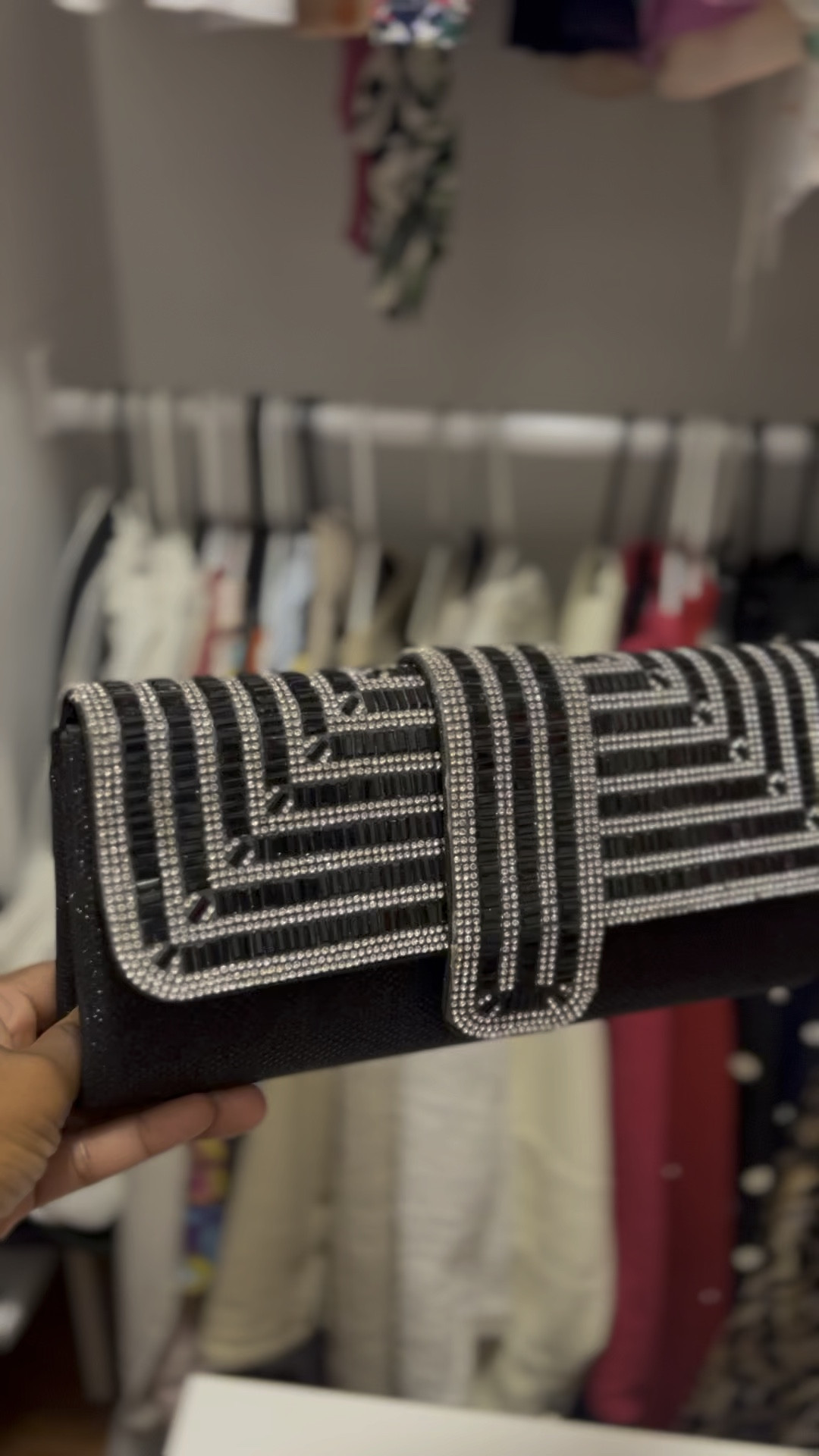 Rhinestones Black clutch is essential in every Queen Wardrobe 🖤

Thanks so much for shopping with me, sharing with love, follow me for more 🪩


Shein finds • clutch • rhinestones clutch • Shein bags • Shein • LTK find • LTK under 100 • LTK bags

#LTKstyletip #LTKsalealert #LTKitbag