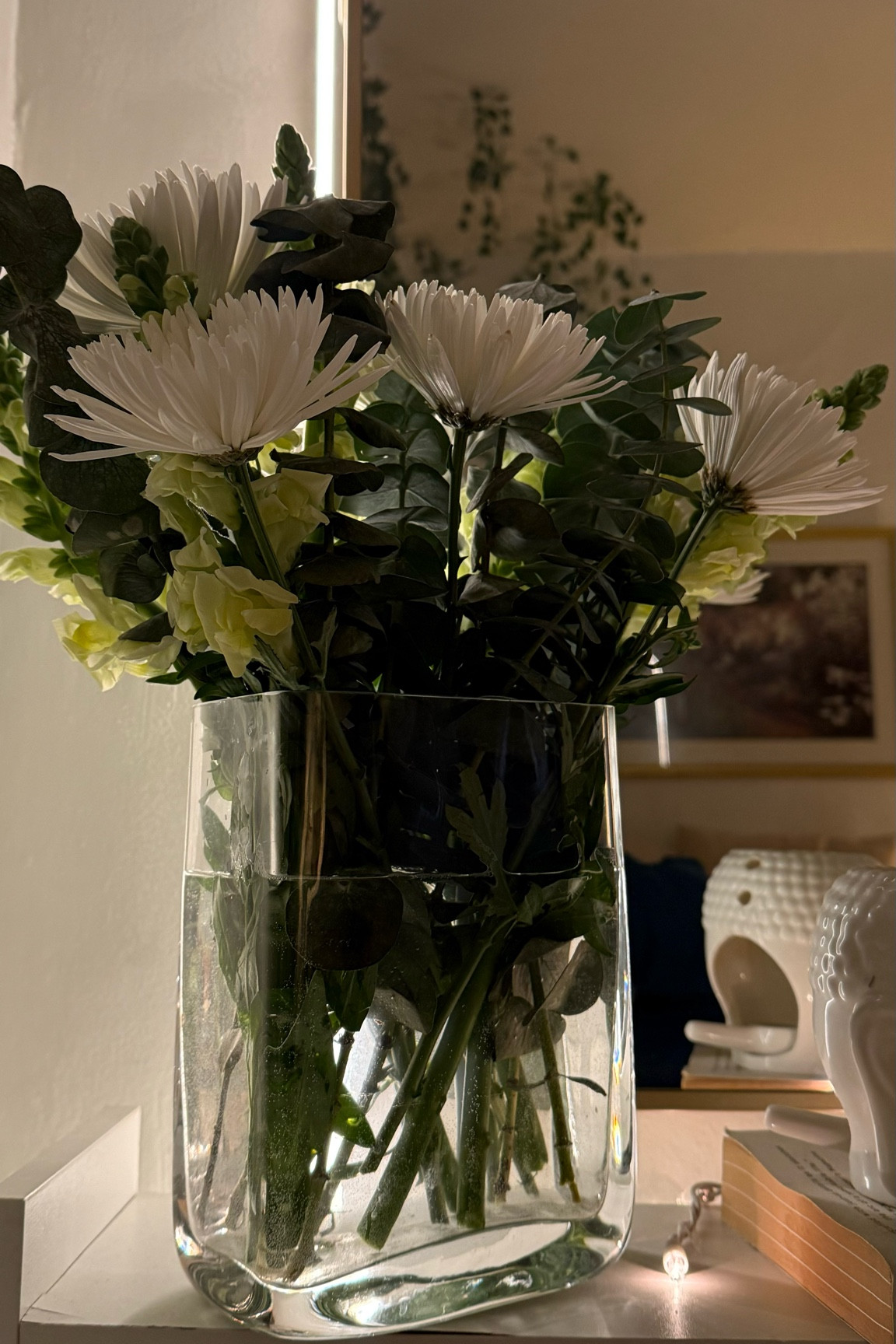 The cutest flower vase! Holds so good, easy to clean and so stylish 🤍 

#LTKHome #LTKGiftGuide #LTKU