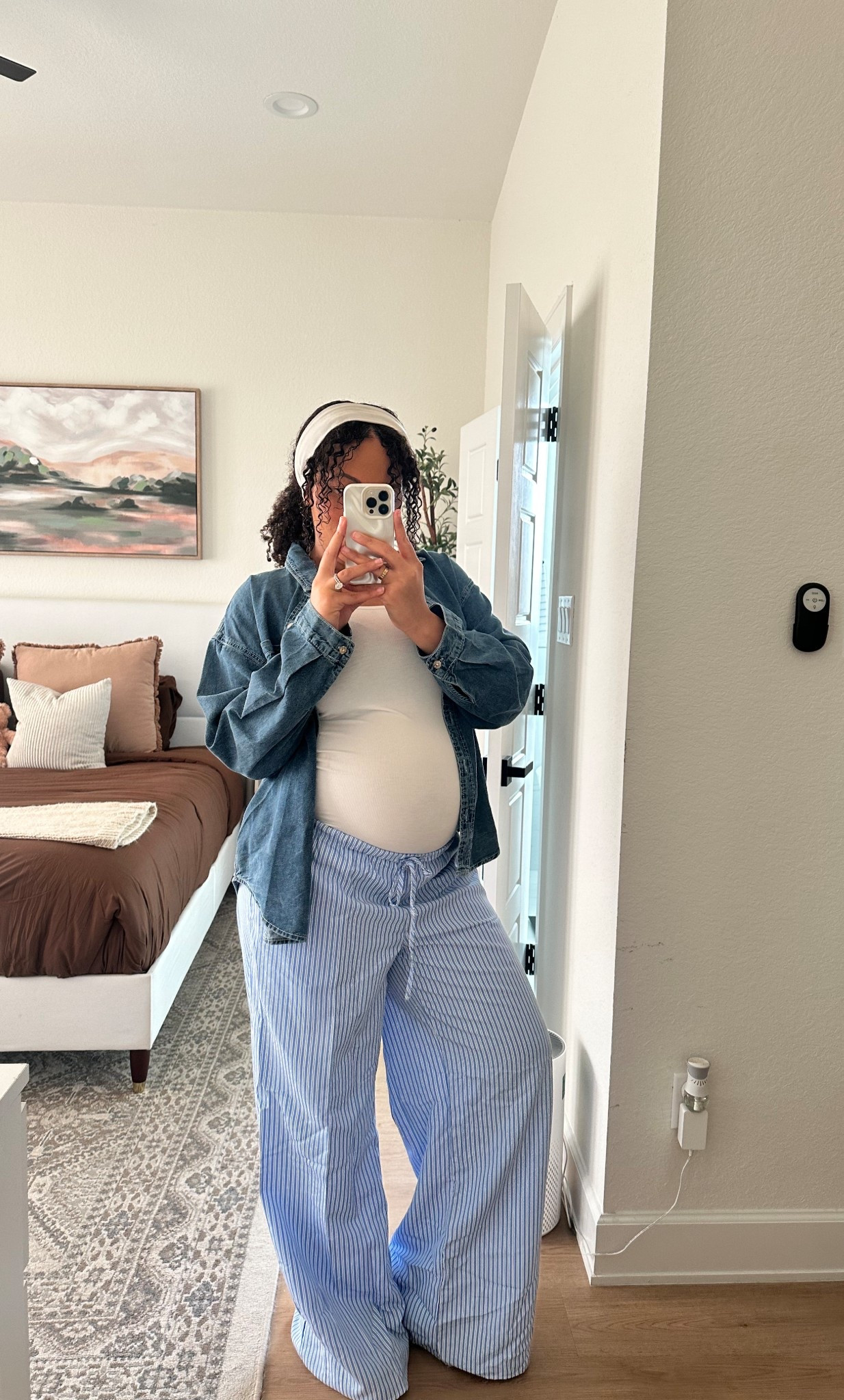 Bump friendly non-maternity outfit for a casual errand day! 🩵

Tank top: M
Pants: L
Denim shirt: 6

loungewear, denim jacket, casual outfit, fall style 

#LTKootd #LTKgrwm #LTKBump