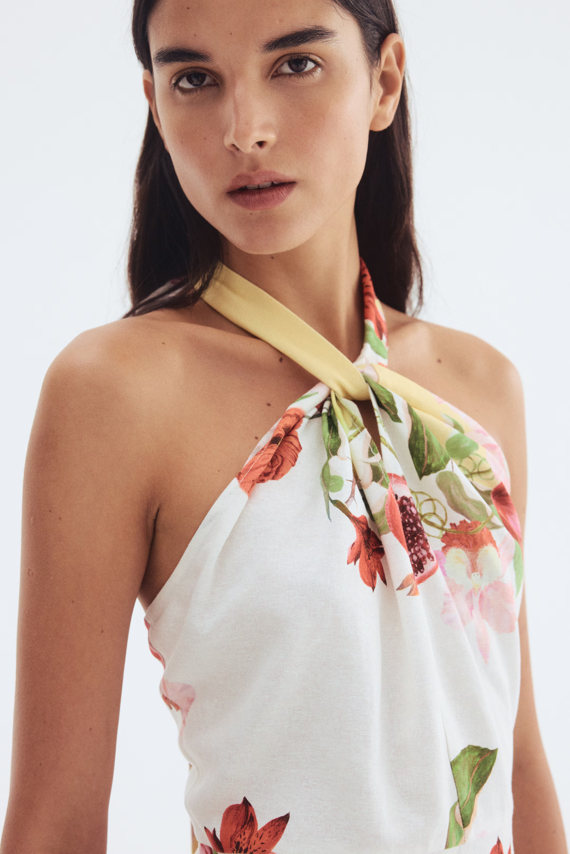 Neckholder-Kleid aus Leinenmix | H&M (DE, AT, CH, NL, FI)