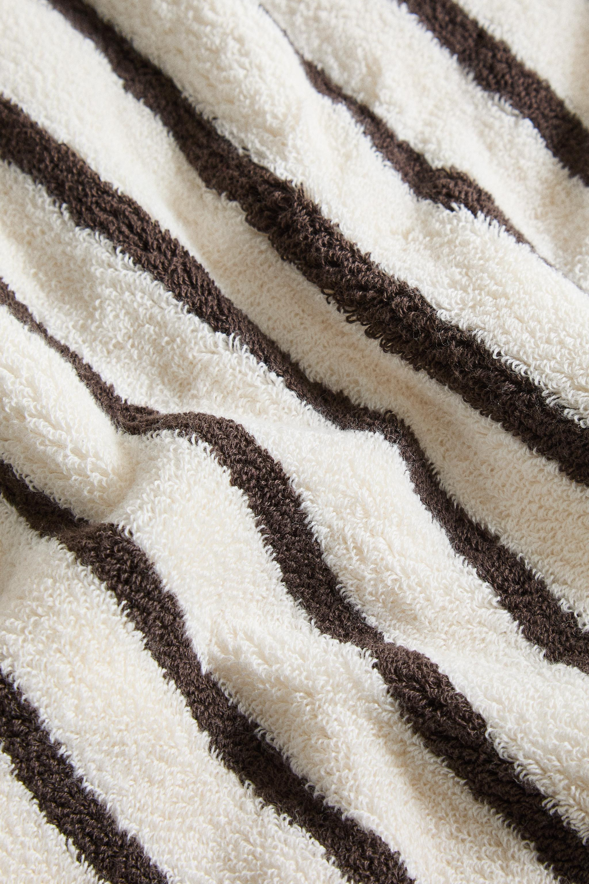 COLOURED STRIPE BATH TOWEL | Zara UK