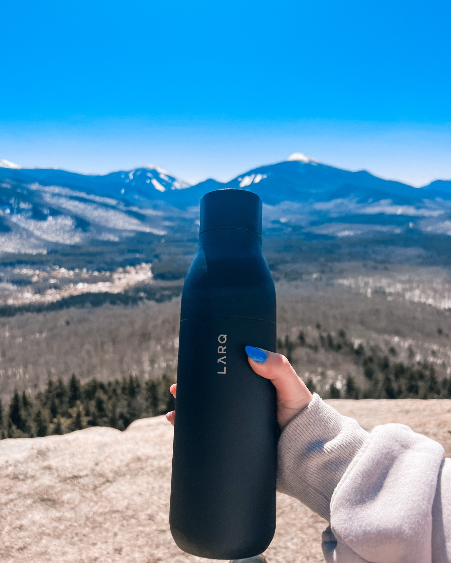 Having access to clean, safe drinking water while traveling is so important.  Larq is the perfect water bottle to have on the go. With a simple touch of a button the bottle self cleans itself and eliminates 99.9% of bio-contaminants. 
.
.
.
.
.
#LTKGiftGuide #LTKSeasonal #LTKFind #LTKU #LTKFestival #LTKfit #LTKtravel #LTKunder100 #LTKunder50 #LTKsalealert 

Water bottle | travel essentials | 