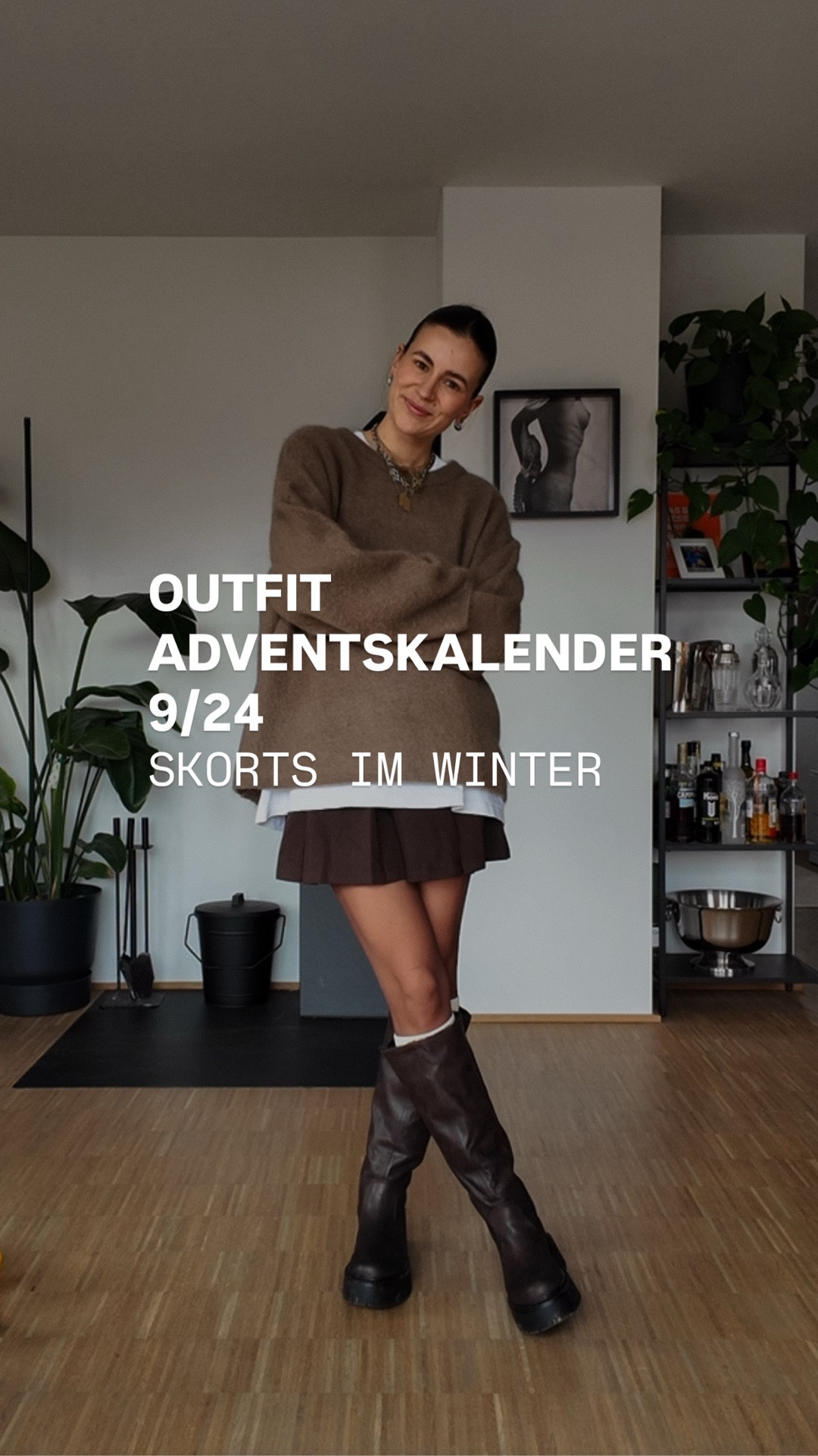 OUTFIT ADVENTSKALENDER 9/24 ✨
ihr habt euch skort-inspo gewünscht – und zwar ohne blazer.
hier kommen 3 kombis, die jedes mal funktionieren 🤝
1. cardigan + skort → cozy girl look
2. strick layering → mein favorit, funktioniert auch cropped
3. oversized hemd → weiß geht einfach immer (oder als set 🤍)

pro-tipp für den winter:
thermo-strumpfhosen, die aussehen wie transparente 40 den strumpfhosen → warm, clean & sooo viel angenehmer 🤝 + immer einen langen mantel layern = warme beine, egal wie kalt’s wird ❄️

seid ihr eher 1, 2 oder 3?
und: skort im winter – ja oder nein? 👀✨

#LTKdeutschland #LTKwinter #LTKstyletip