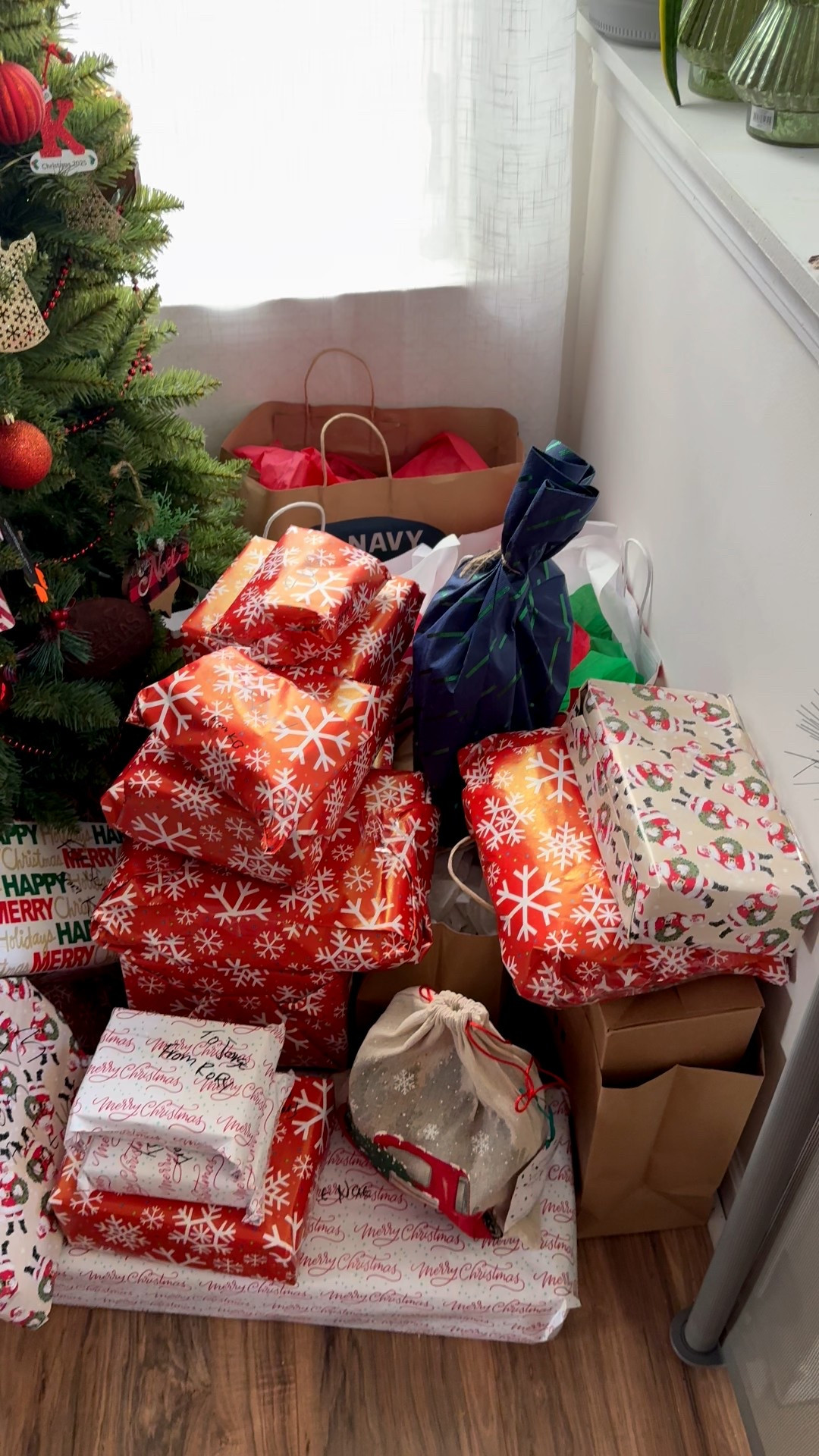 PSA: If you missed out on the perfect tree this year, now is your chance 🎄✨
ALL Christmas trees are discounted, making it the best time to grab one for next Christmas while prices are low.
I added my top Christmas tree picks to LTK so you can shop smart and stay ahead.

#christmastreesale #holidayplanning #afterchristmasdeals #christmashome #LTKholiday #LTKhome #LTKfinds #LTKsale #shoppingfavorites #onlineshopping #savemore #ShoppingWithPriiincesss #Atlantamom #AtlantaCreator #Atlantacontentcreators

#LTKHoliday #LTKSaleAlert #LTKGiftGuide