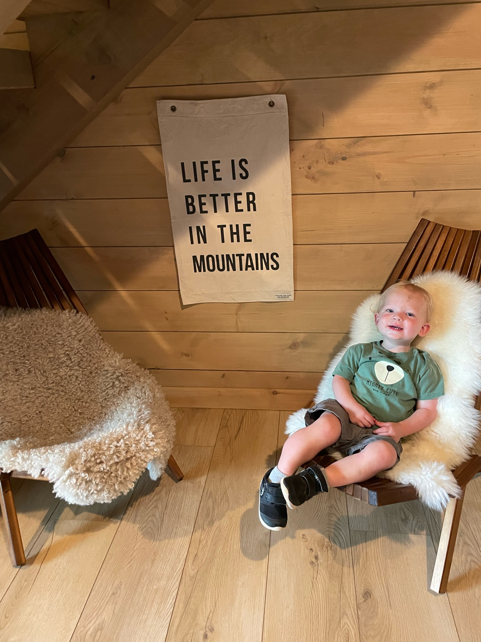 Cabin style, mountain vacation ⛰️

#LTKHoliday #LTKfamily #LTKhome