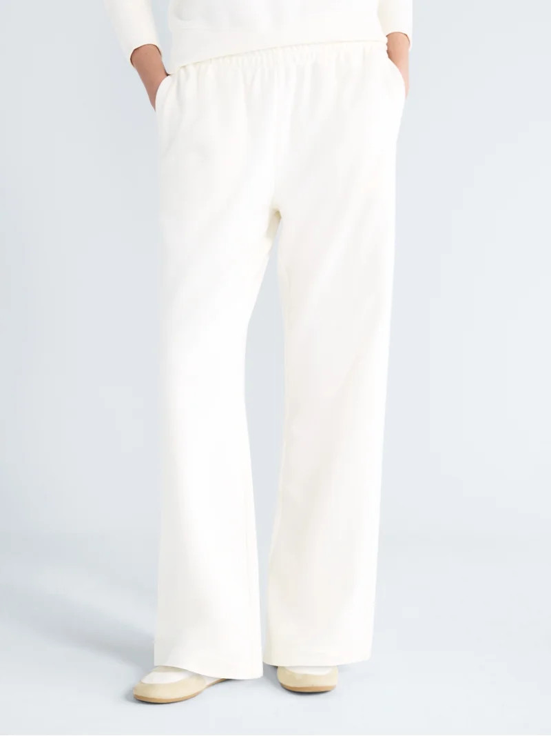 Free Assembly Women's and Women's Plus Wide Leg Sueded Terry Sweatpants, 30" Inseam, Sizes XS-4X | Walmart (US)