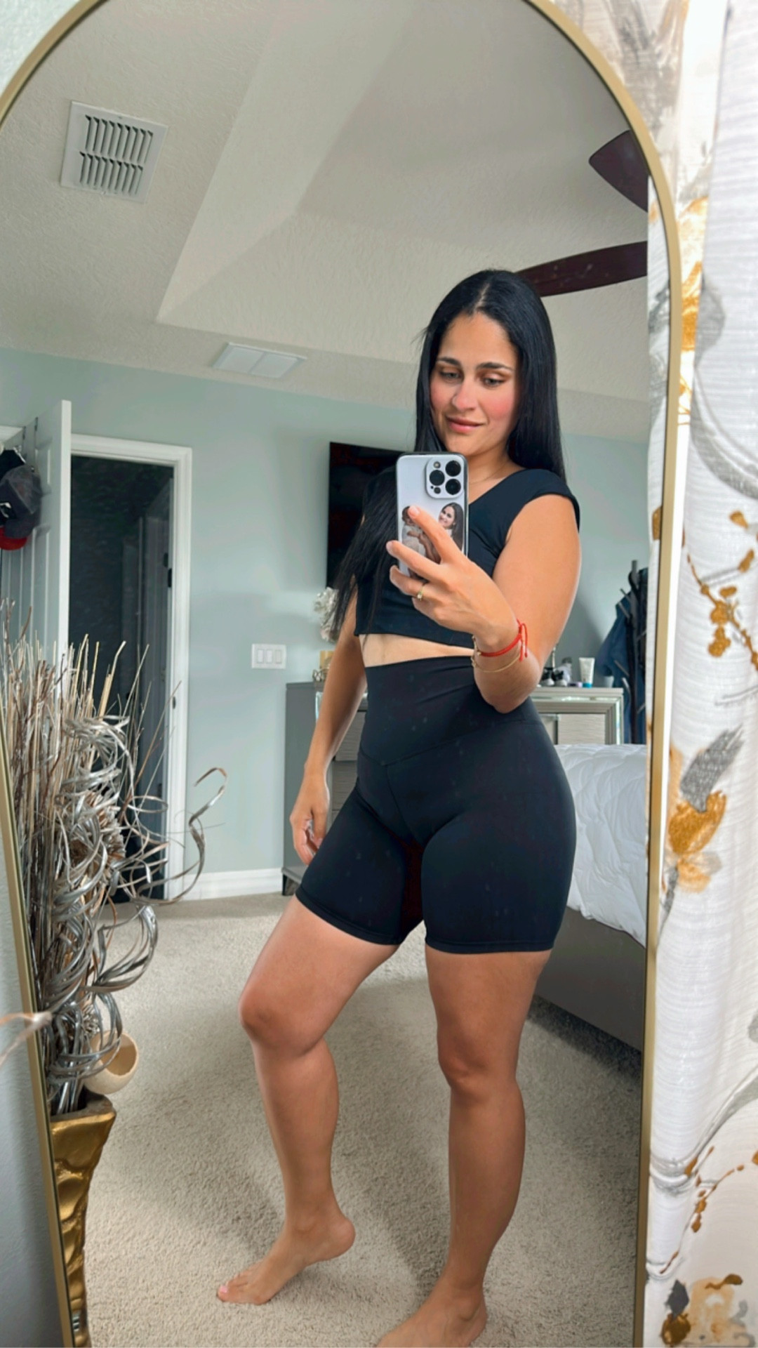 Comodidad y estilo en uno solo 💖 Este set deportivo de YUNOGA es perfecto para entrenar, salir o simplemente estar cómoda todo el día. Su tela suave, elástica y favorecedora se adapta a cada movimiento. ¡Ideal para cualquier ocasión! 🧘‍♀️✨ #YUNOGA #Activewear #ComfyAndChic


#LTKSeasonal #LTKStyleTip #LTKActive