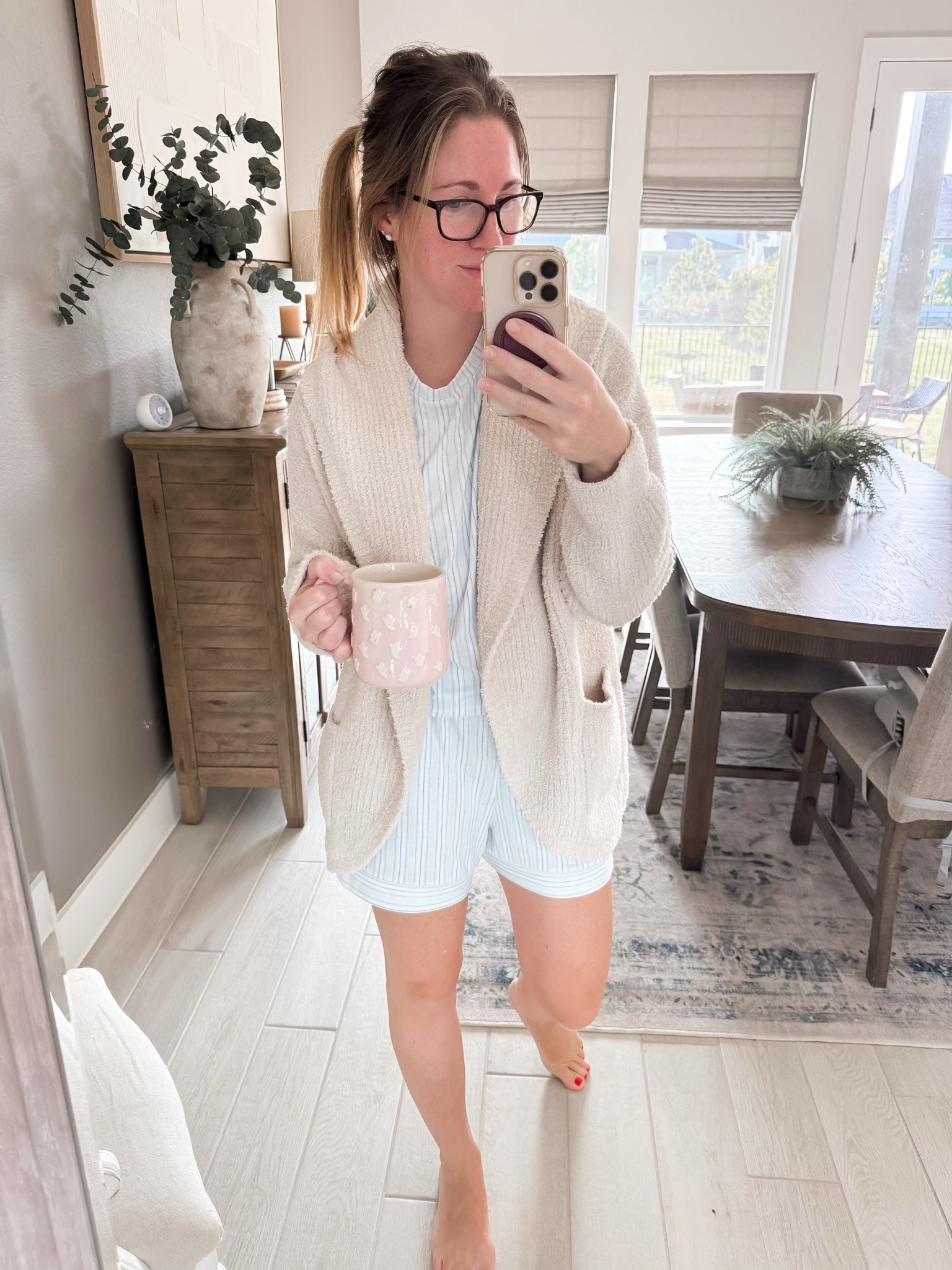 Snagged my favorite Barefoot Dreams cardigan from the #nsale to replace one that I’ve had for YEARS! I wear this every single day and it’s my version of a robe. I’m wearing a size medium.

#LTKmomlife #LTKSaleAlert #LTKootd