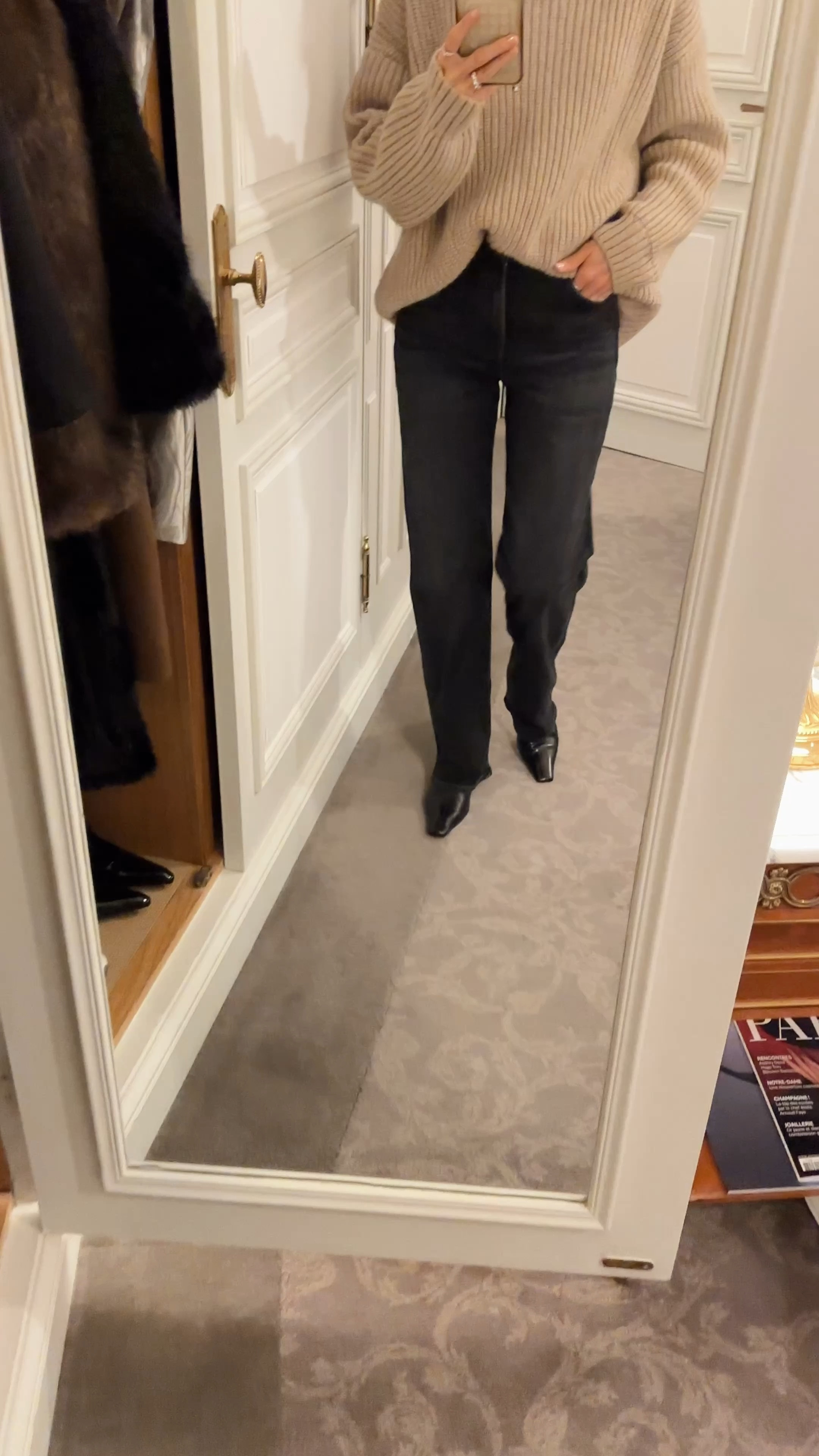 These boots are a splurge but they are so comfortable! I also love the wash and fit of these jeans ✨ I’m just shy of 5-7” wearing the size 24. 


#LTKFindsUnder100 #LTKStyleTip #LTKHome