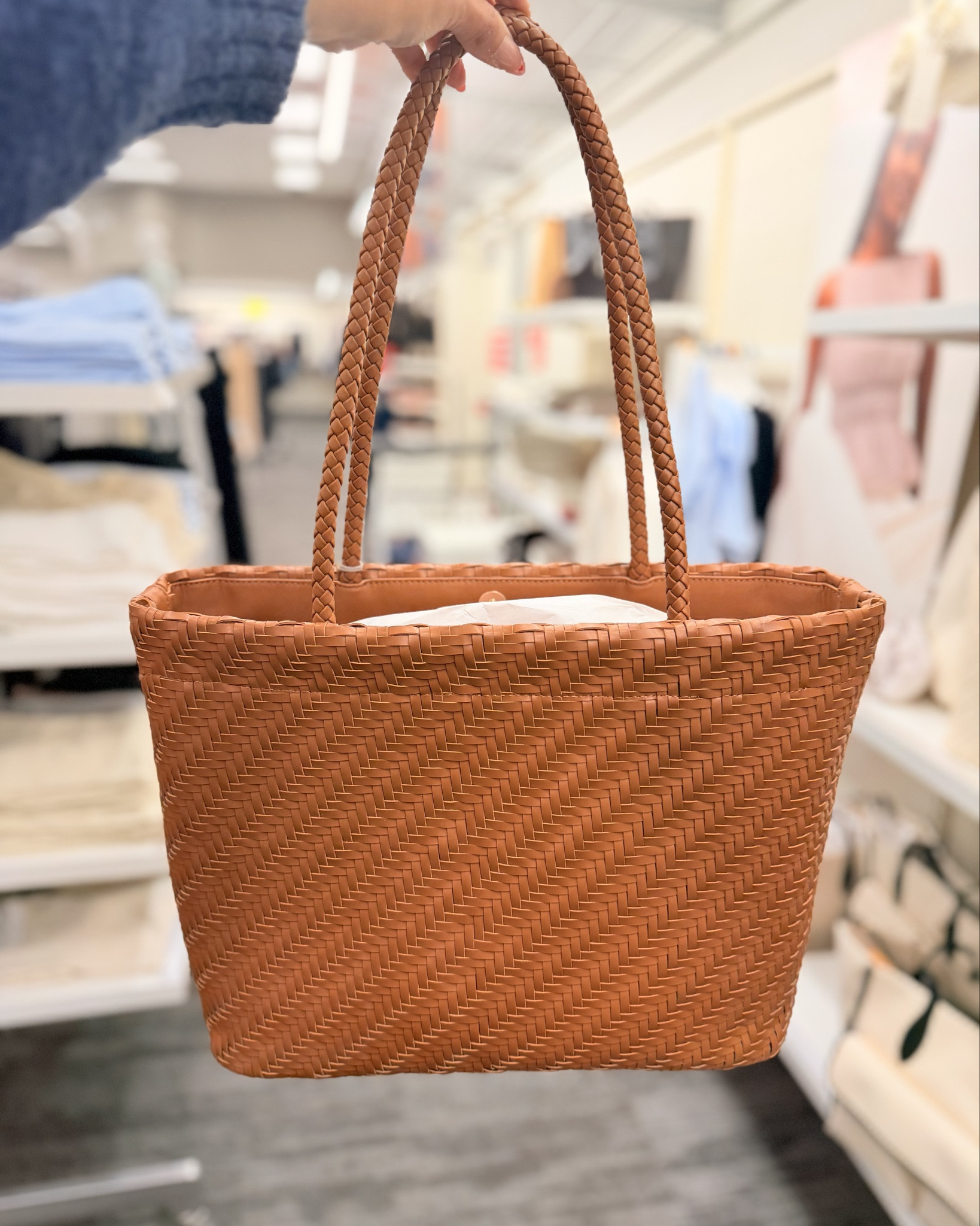 That bag that has style and has beautiful details 🤎

#LTKootd #LTKmomlife