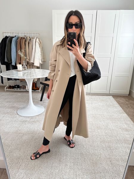What I wore to the framers marker. When in doubt, throw a trench coat on. This one runs oversized, size down. 

Oak & Fort trench xxs
Everlane box Cut Tee Medium
Zella leggings xs
Hermes Oran sandals 35
Naghedi tote medium
YSL sunglasses 

#LTKshoecrush #LTKunder100 #LTKitbag