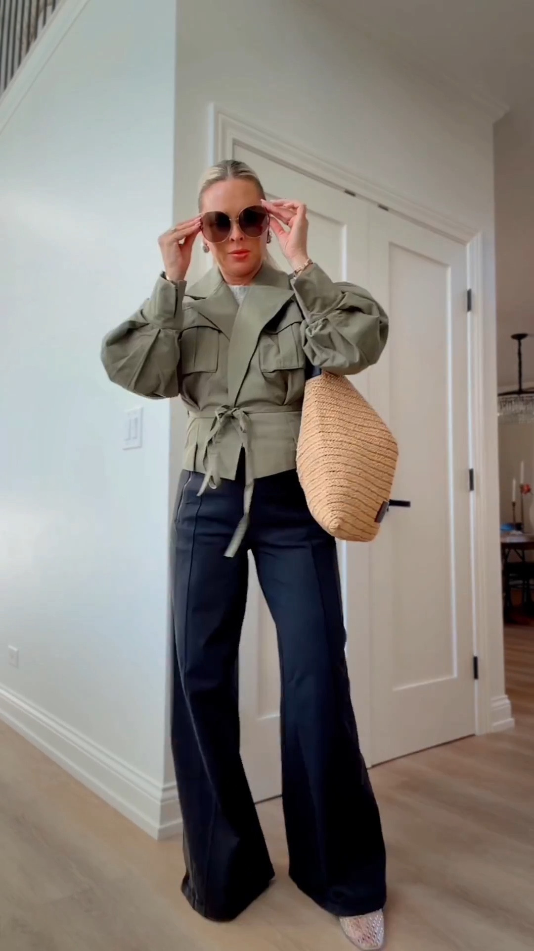 Styling the viral Lululemon pants 🤍 I wanted to show how to elevate them for sneakers and even work. So versatile… I wear them nonstop. They come in 5 colors and are finally back in stock.

I paired them with mesh sneakers or trending jelly ballet flats for an easy polished look. Wearing a medium in the pants but wish I did a small. Jacket is an XS, size down.

Such a bestseller for a reason ✨




#LTKWorkwear #LTKootd #LTKgrwm