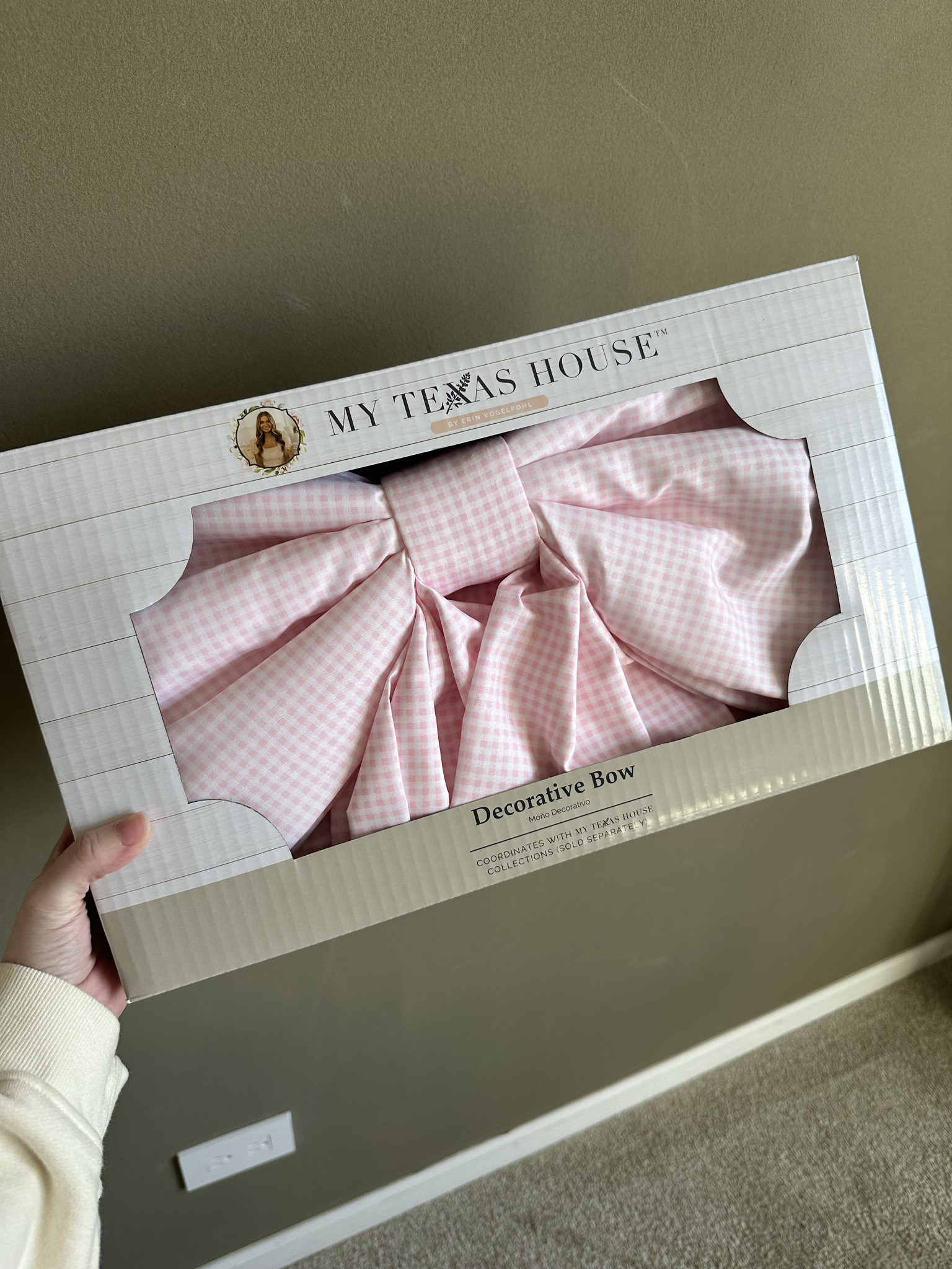 The sweetest little statement piece 🎀

This affordable wall bow decor adds the perfect feminine touch to a nursery, girls room, or playroom without breaking the budget. It’s lightweight, easy to hang, and makes such a cute focal point above a crib, dresser, or bookshelf. Would also be great baby girl birthday party decor or toddler girl birthday party decor. 

wall bow decor / bow wall art / nursery wall decor / girls room decor / coquette room decor / affordable home decor / baby girl nursery / pink wall decor

#LTKBaby #LTKHome #LTKKids