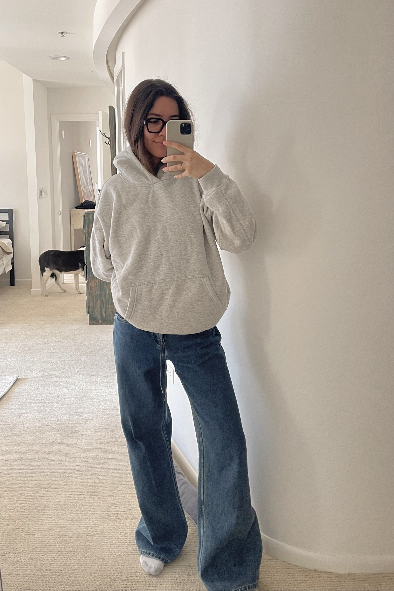 bbf (baggy but flattering) 

👖: stillherenewyork cool jean

#LTKstyletip