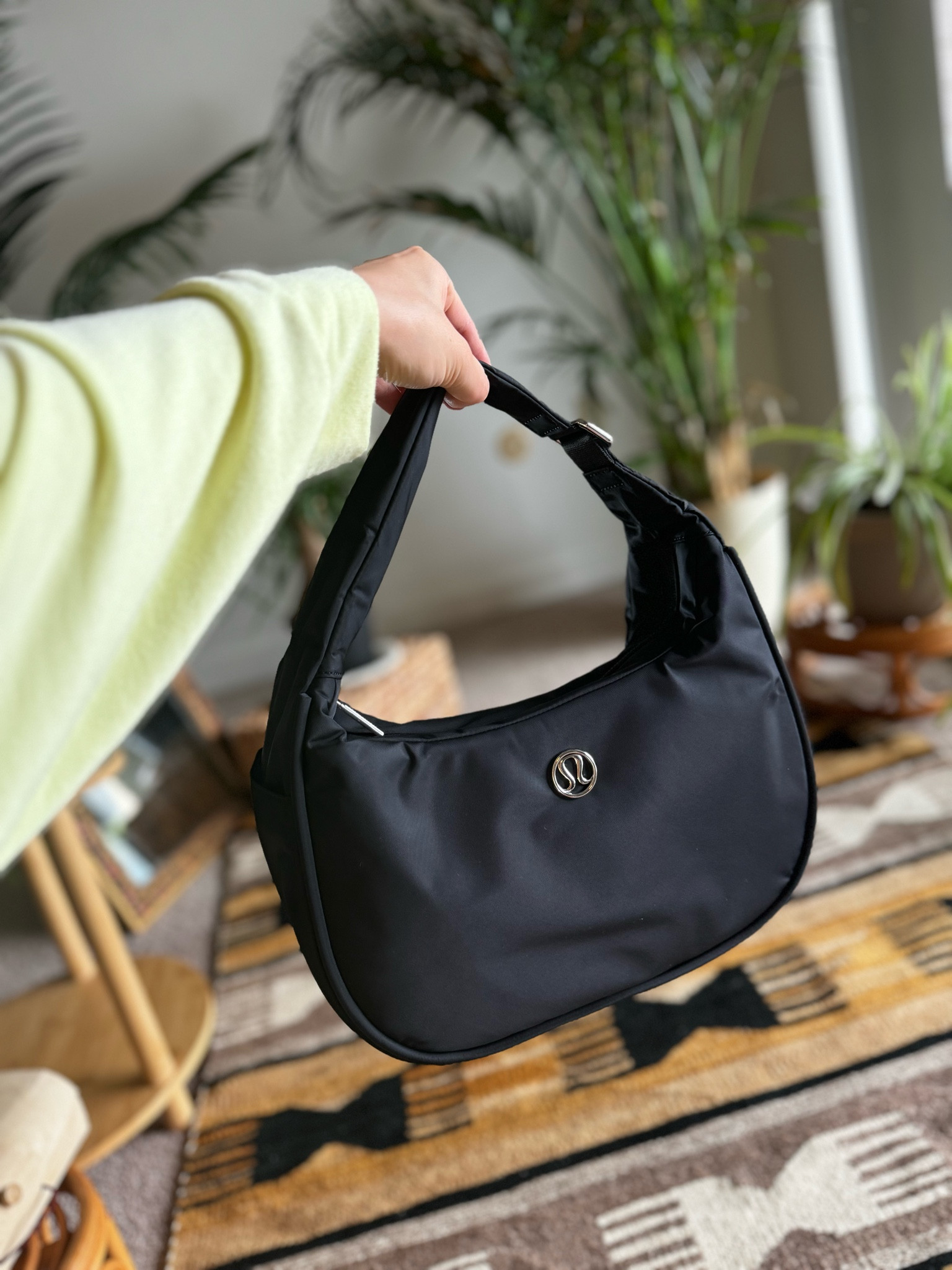 Cute casual shoulder bag 🖤

#LTKFindsUnder100 #LTKItBag #LTKStyleTip