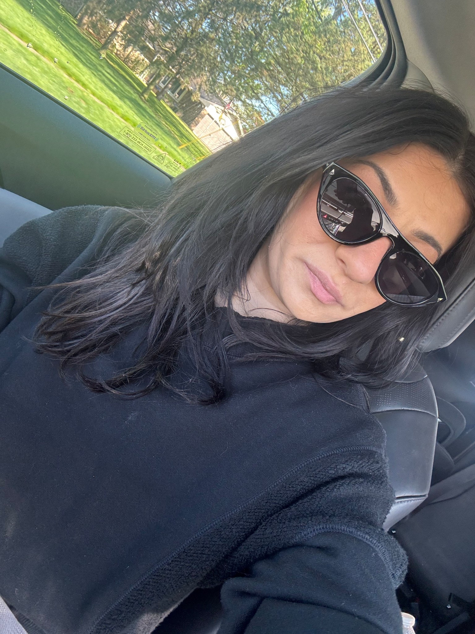 Prada d u p e 🙌🏼🖤 #dupe #prada #sunglasses #amazon 

#LTKmomlife #LTKdayinmylife #LTKxAerie