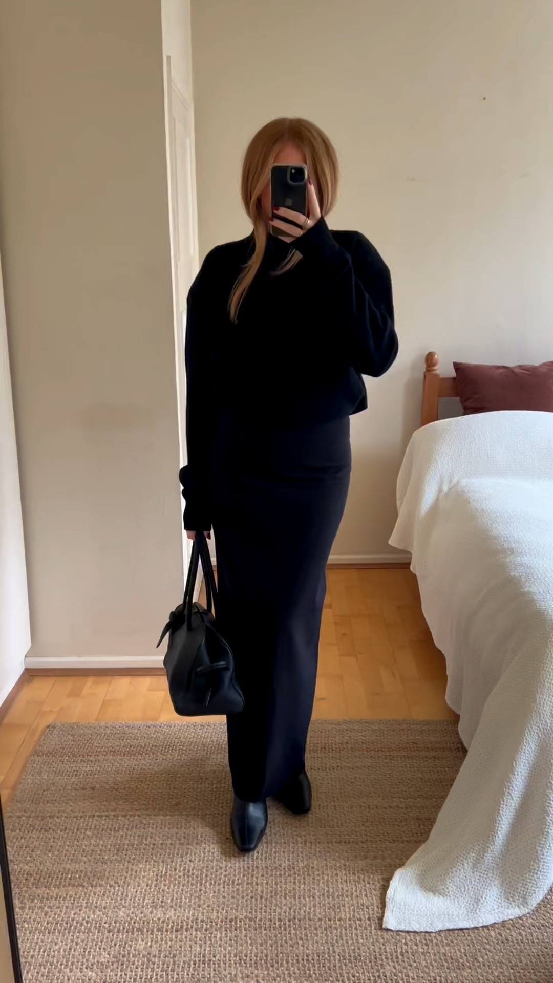 Olsen tuck & all black OOTD