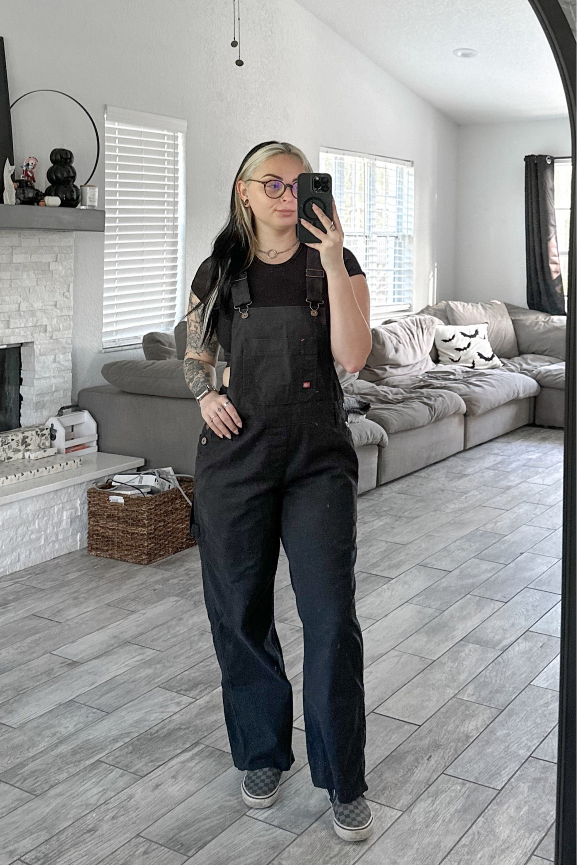 goth farm fit of the day

#LTKworkwear #LTKSeasonal