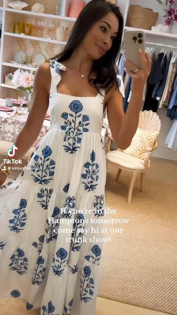Come say hi! 👋🏼 Everyone Loves The Weekend trunk show at Lucy Cuneo in Southampton Friday from 12-4! #everyonelovestheweekend #floraldress #hamptons 

#LTKParties #LTKSeasonal #LTKStyleTip