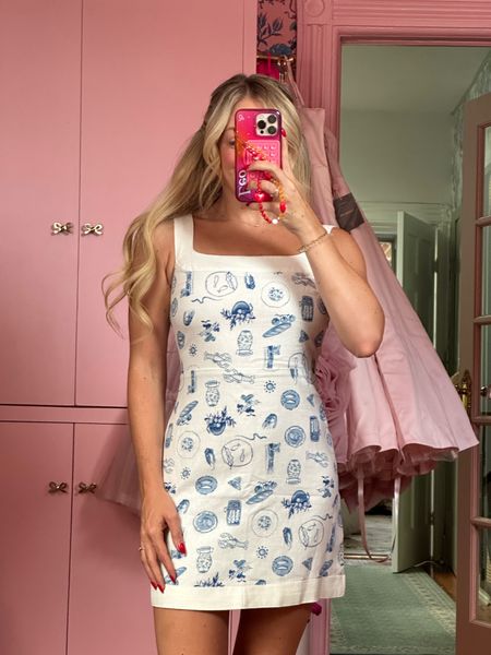 Abercrombie & Fitch Annual Dress Fest Sale! 6/7-6/10 ONLY. 20% off all dresses AND use code DRESSFEST for a stackable additional 15% off! Truly the best sale of the year ❤️

Linen blend wide strap mini dress in white pattern wearing size xs petite

#LTKSaleAlert #LTKStyleTip #LTKSeasonal