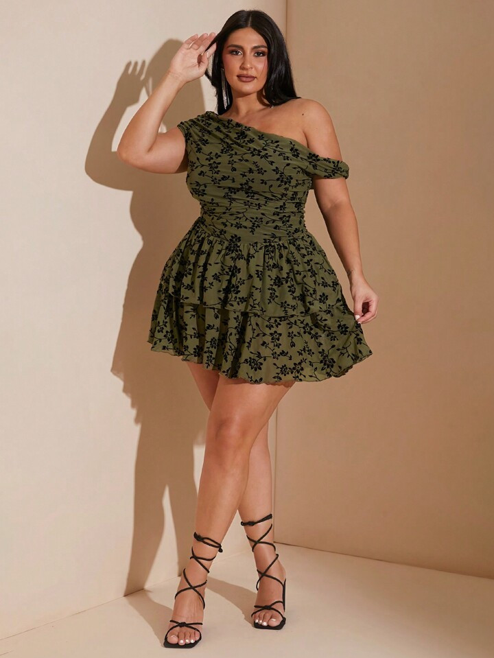 SHEIN BAE Plus Size Fall Sweet And Sexy Green Flocked All-Over Floral Pattern Asymmetrical Neck C... | SHEIN