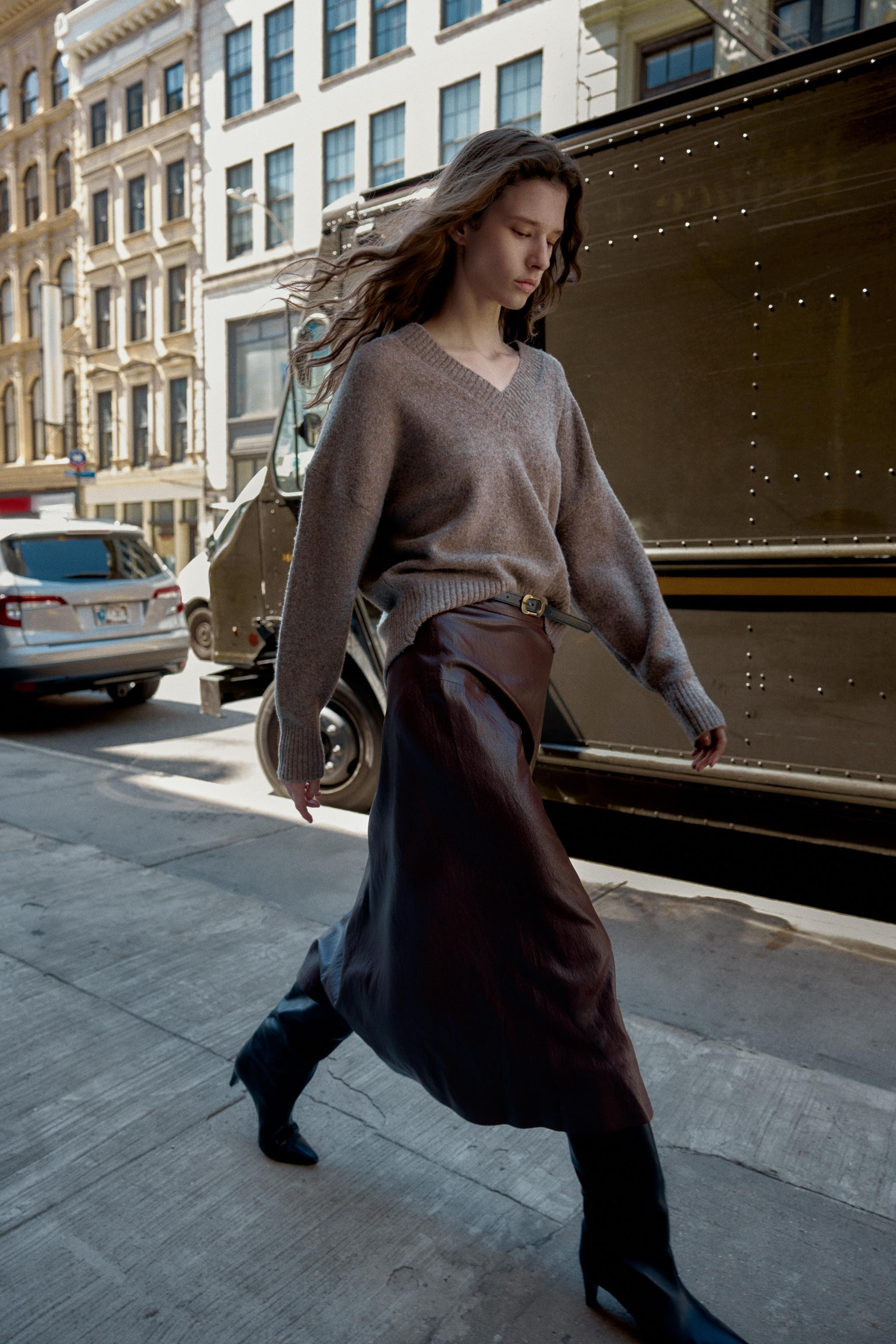 FAUX LEATHER BELTED MIDI SKIRT | Zara US