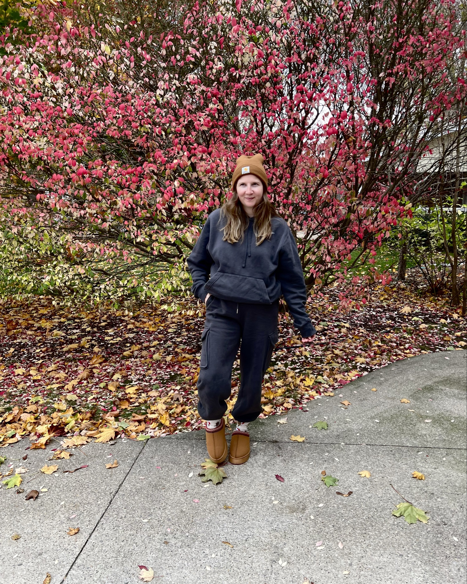 Sunday cozy Sunday 🩶

#LTKCyberWeek #LTKStyleTip #LTKGiftGuide