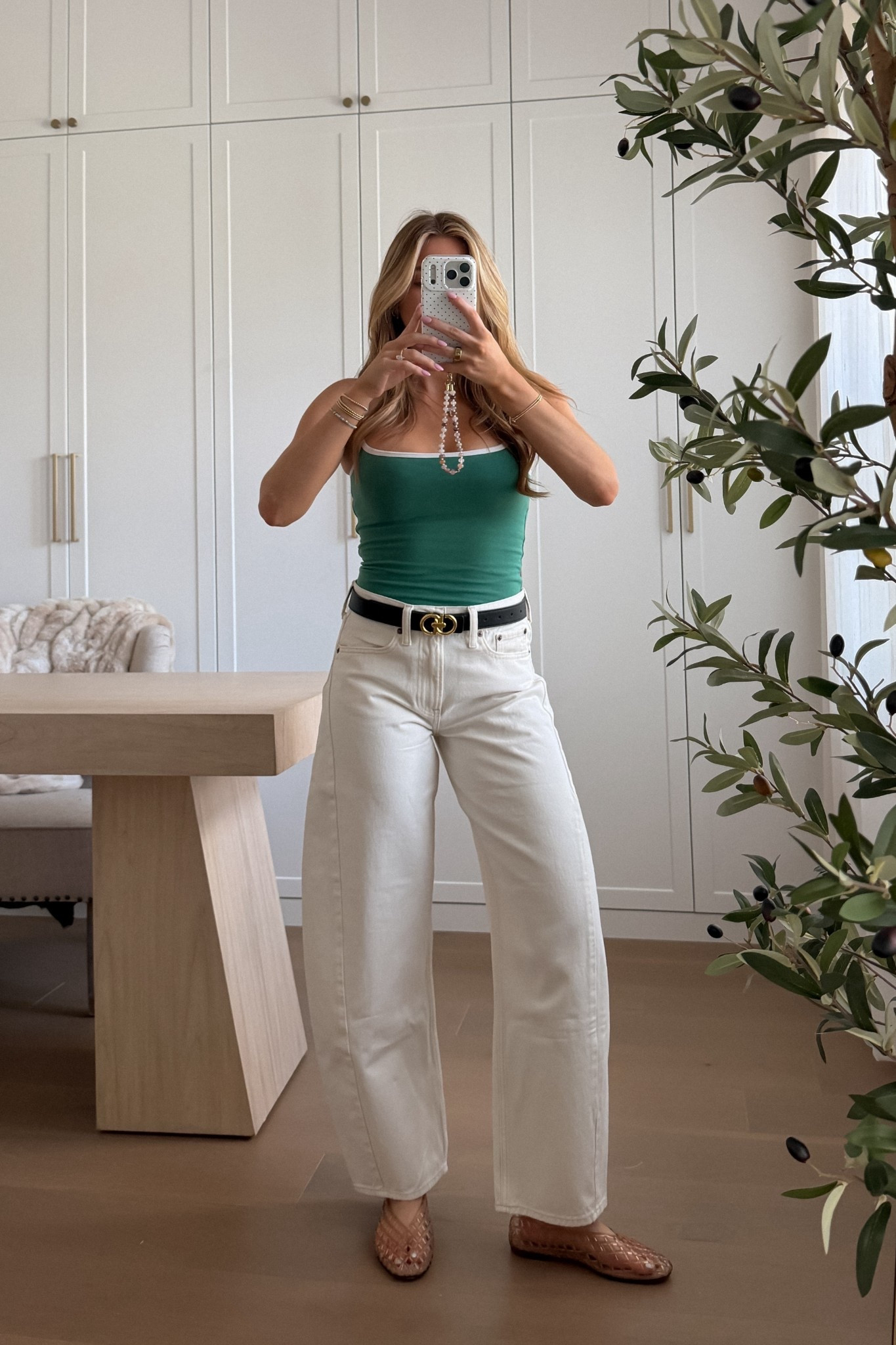 bra tank: xs // jeans: 24 regular 