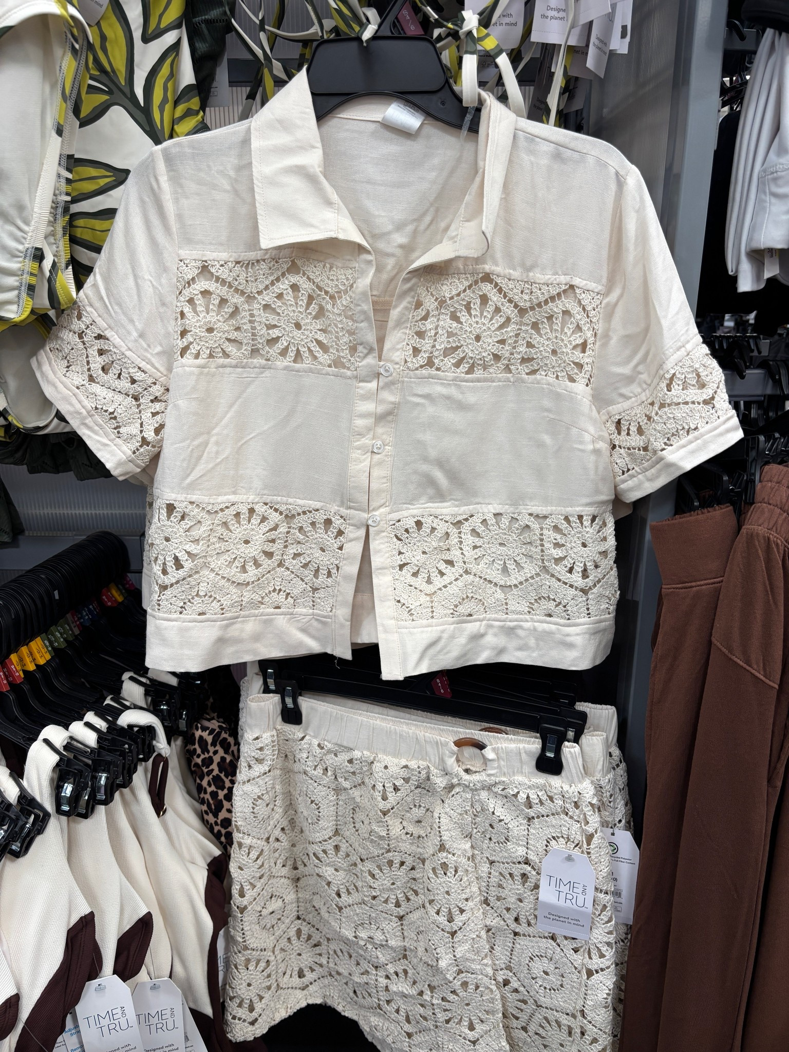 The cutest Walmart swimsuit cover up. This crochet two piece set is adorable and comes in two colors. 

It’s incredible quality on a budget. Each piece is $19.89! 



#LTKootd #LTKmomlife #LTKFindsUnder50