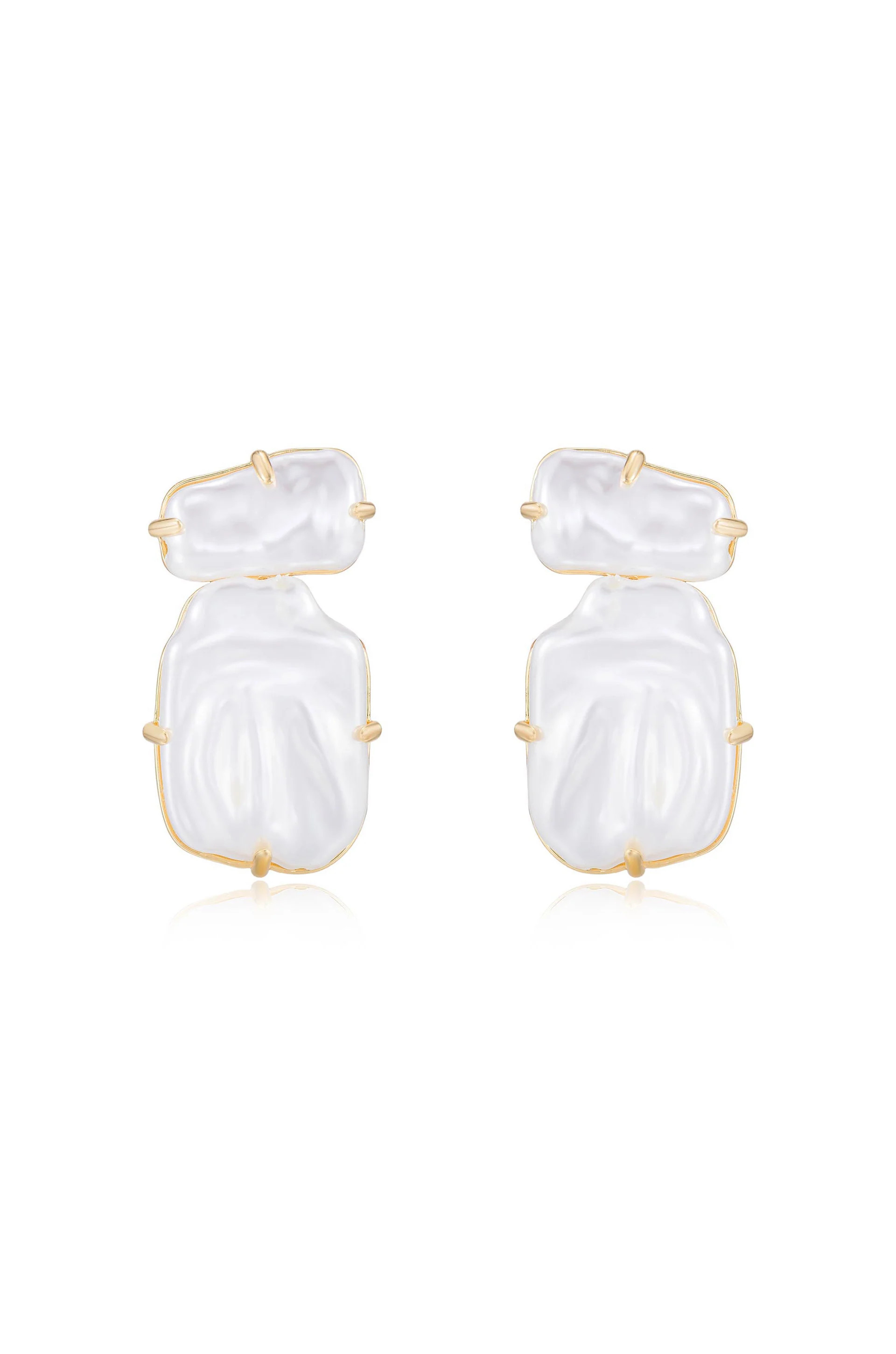 Edge of Water Double Pearl Earrings | Ettika