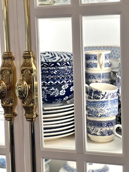 Blue & white bowls | chinoiserie coffee mugs | kitchen

#LTKhome #LTKfindsunder100 #LTKstyletip