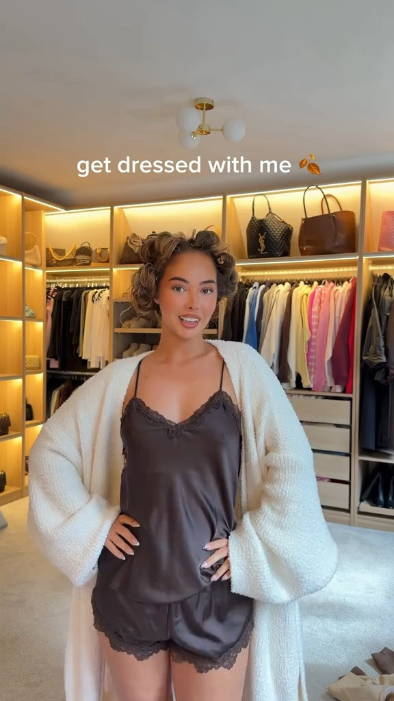 🤎 Get dressed with me for a cozy autumn day 🍂 The perfect comfy, casual autumn outfit for those cooler days!

Get dressed with me | GRWM | cozy autumn outfit | cosy autumn outfit | autumn outfit idea | comfy outfit | casual autumn outfit | autumn fashion | everyday outfit | autumn style

#GRWM #GetDressedWithMe #AutumnOutfit #AutumnFashion #AutumnStyle #CozyOutfit #CosyOutfit #OutfitInspo #AutumnInspo #ComfyOutfit #CasualOutfit #AutumnWardrobe

#LTKFashionMonth #LTKautumn #LTKstyletip
