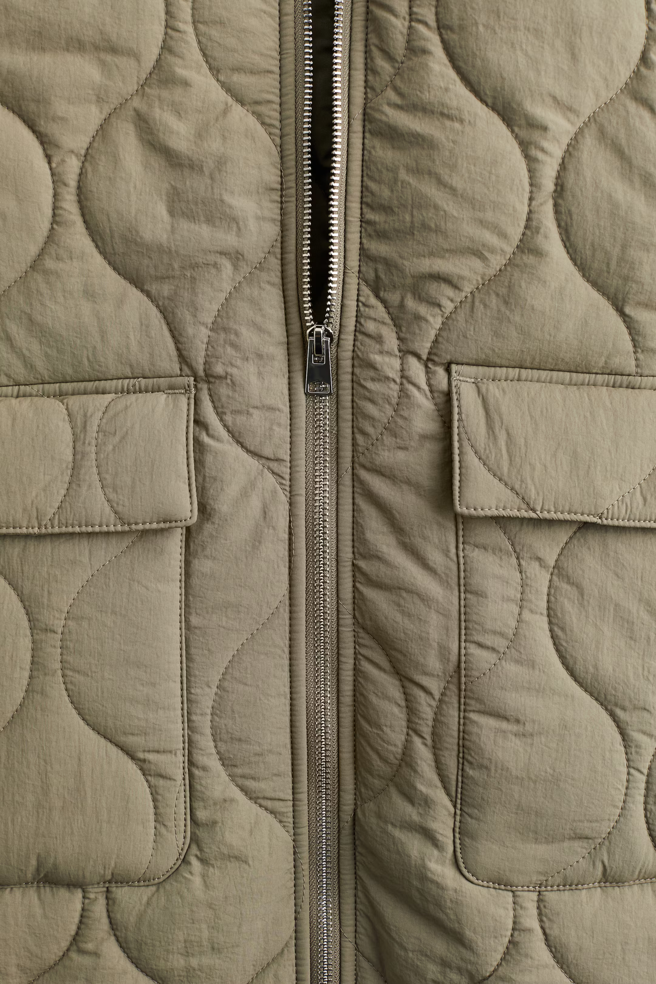 Oversized quilted jacket | H&M (UK, MY, IN, SG, PH, TW, HK)