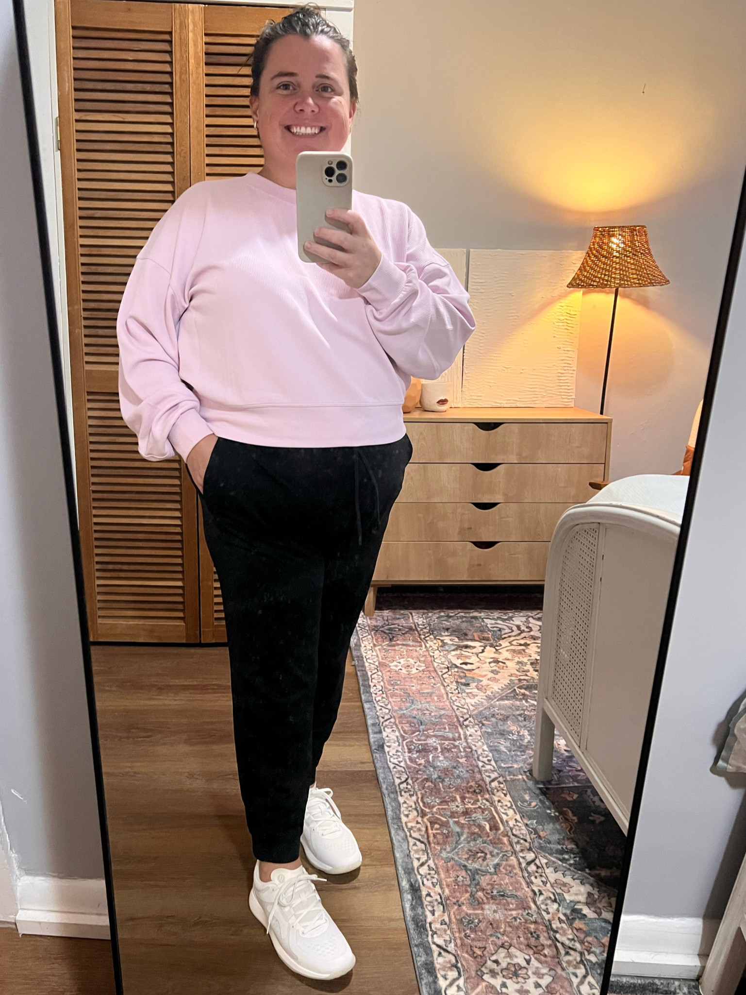 I wear a size 12 at Lululemon. This set has links for both Canada and US. See pictures for your correct country! These are the exact products. Most are sales items for move fast 