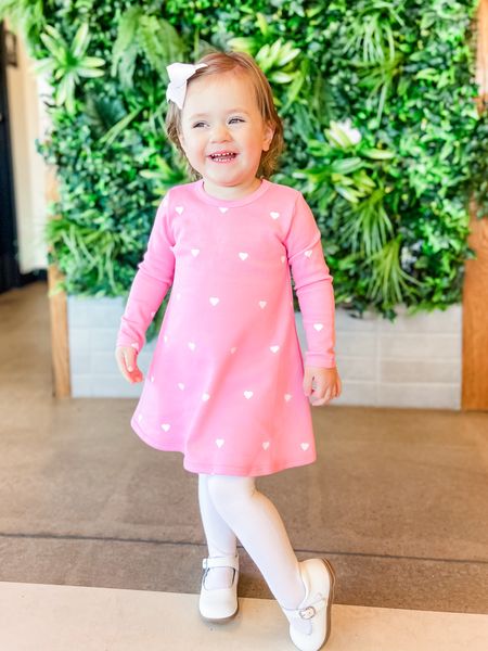 Heart eyes for this sweet girl and outfit 😍. This dress is Beaufort Bonnet and we will be wearing it well past 🩷-day.  I linked a similar plain dress that would be great for monogramming! 💕


#LTKfindsunder50 #LTKkids #LTKfamily