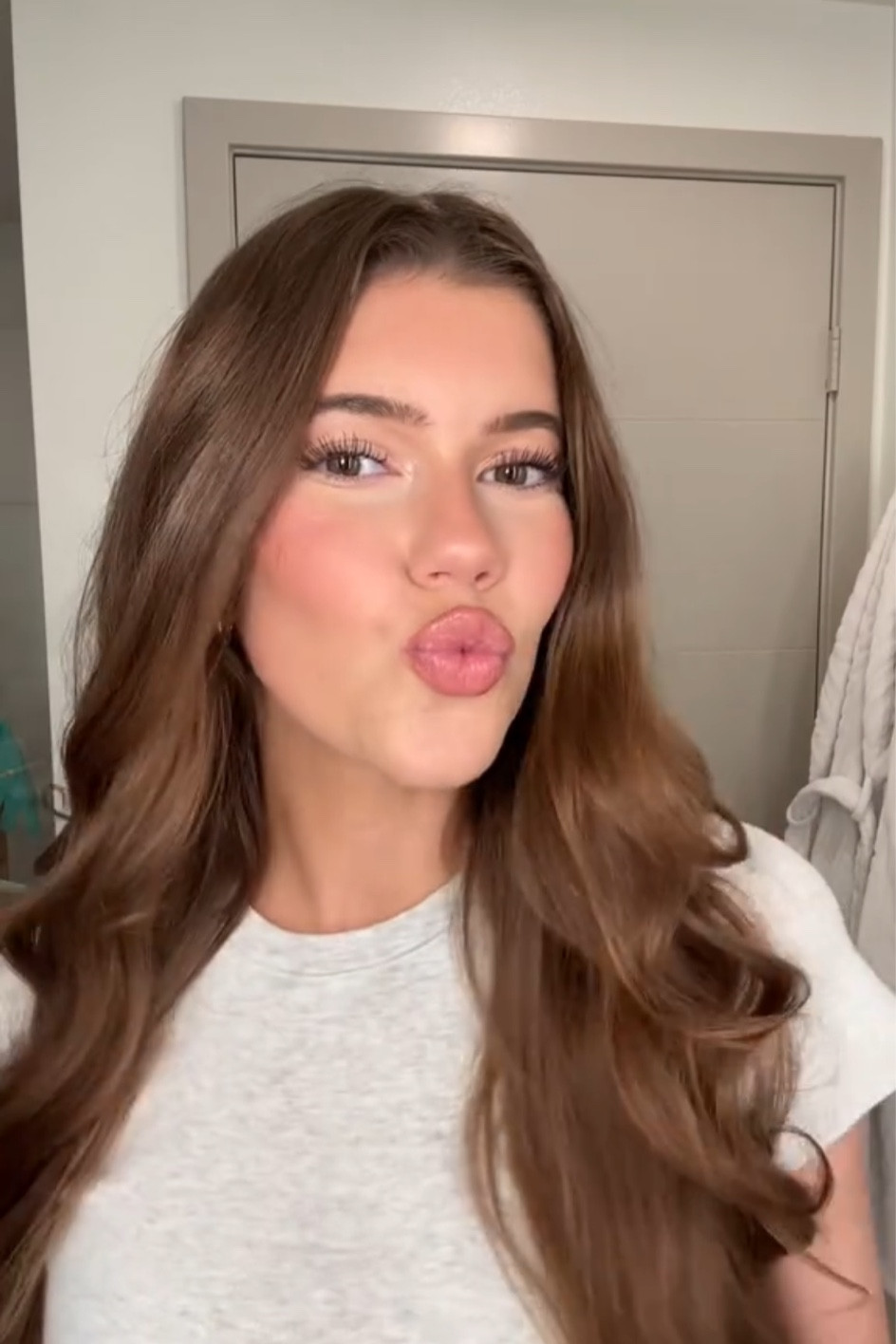 makeup routine linked🫶💗💄💋 

#LTKGiftGuide #LTKbeauty #LTKfindsunder50