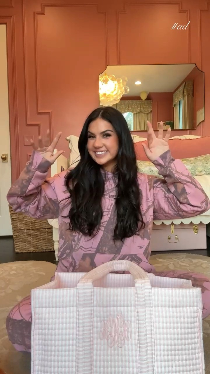 #ad Rosie’s roadtrip essentials from Target!! 

target baby, baby essentials, target, baby finds, baby brezza, dr. browns, glass bottles, pacifier, Caleigh Hardy 

#AD #BabyBrezza #TargetPartner #MyDrBrownsBaby #HappyFeeding #EveryFeedYourWay #ComboFeeding #KendamilPartner @babybrezza @Target @drbrowns @kendamil.usa 

 

#ltkkids #ltkbaby #ltkmomlife 

#LTKTravel