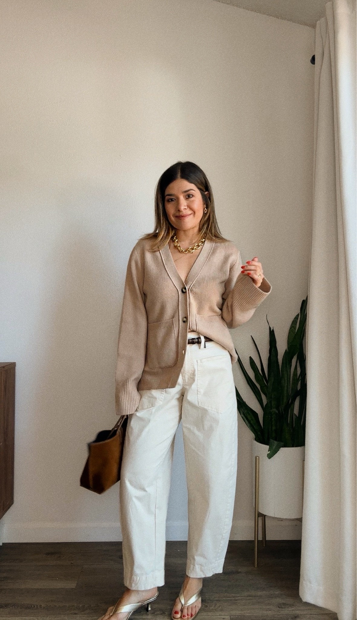 This @Ruti pants are so chic and comfy! Can’t recommend them enough. They fit so well and I love how how easy they can be dressed up! 
Cardigan size small
Pants size 4

#LTKootd #LTKWorkwear #LTKPetite