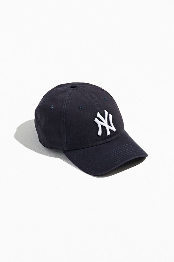 New Era 9TWENTY New York Yankees Baseball Hat | Urban Outfitters (US and RoW)