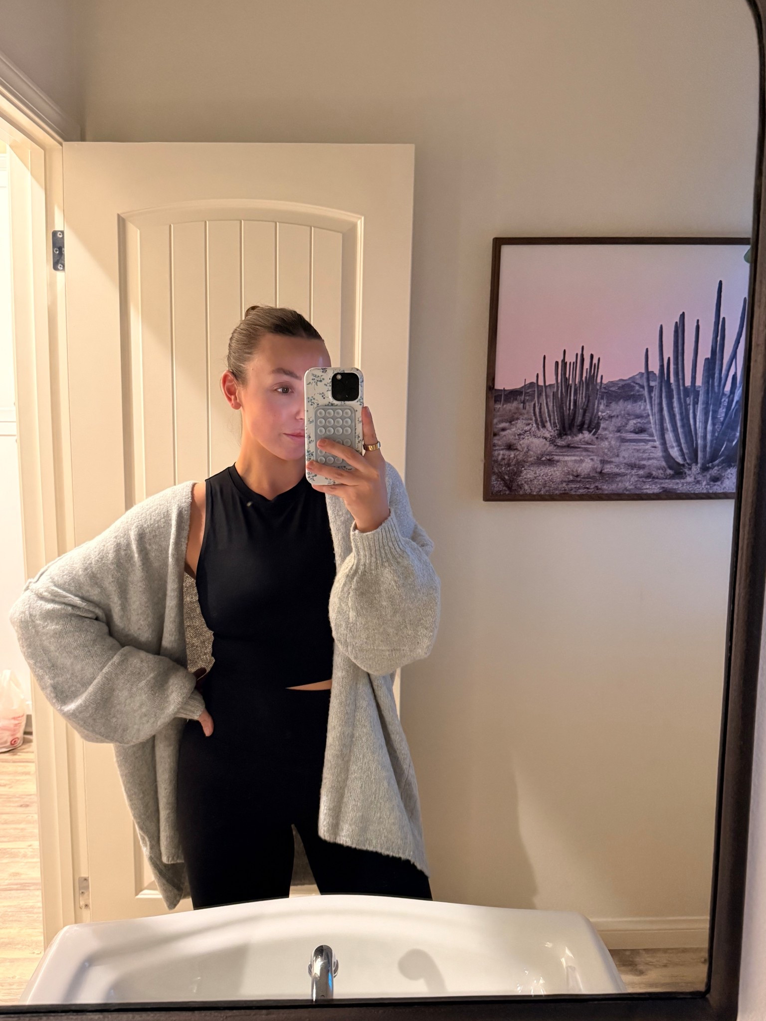 One of the coziest cardigans!! & on sale right now!! 

#LTKActive #LTKmomlife #LTKootd