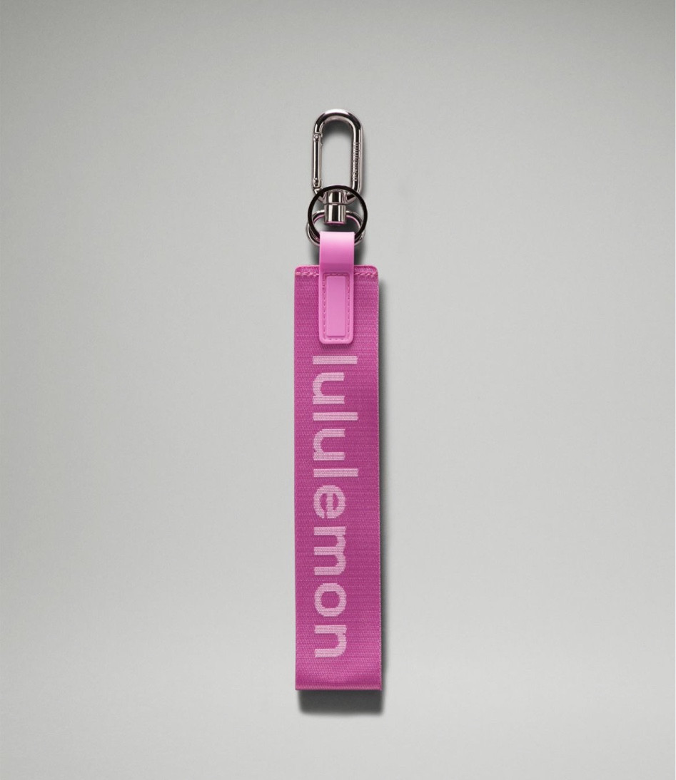 Lululemon key chain 🩷🩷

#LTKHoliday #LTKU #LTKGiftGuide